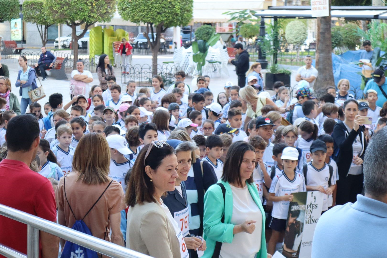 El colegio María Inmaculada conmemora el día del Domund con una marcha solidaria