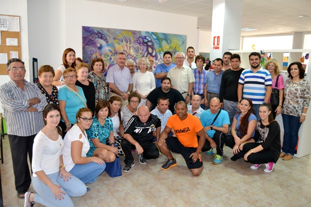 El alcalde de Águilas visita la sede de Afemac con motivo del Día Mundial de la Salud Mental 