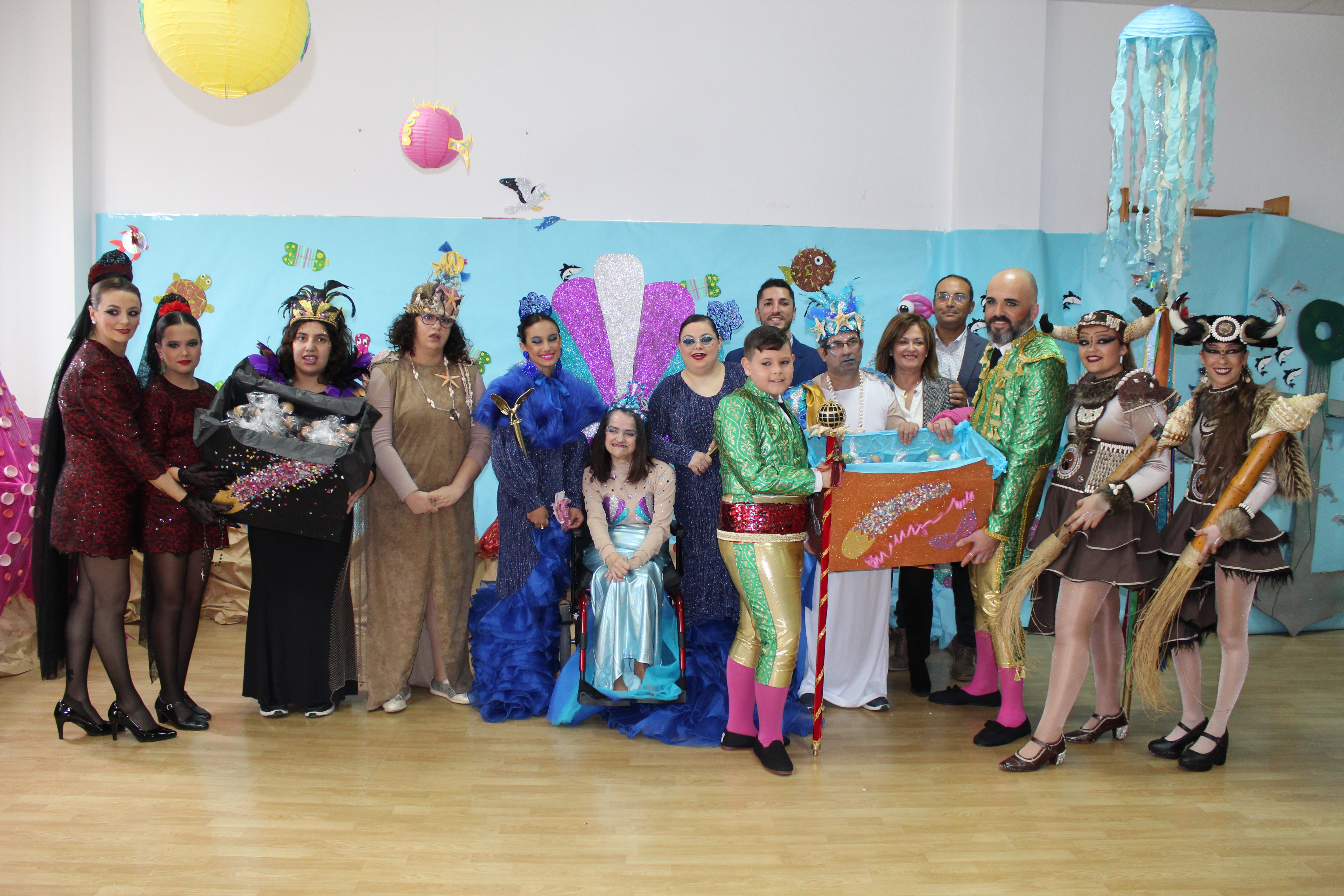 Don Carnal y Doña Cuaresma reciben “sus armas” en el Centro Ocupacional Urci