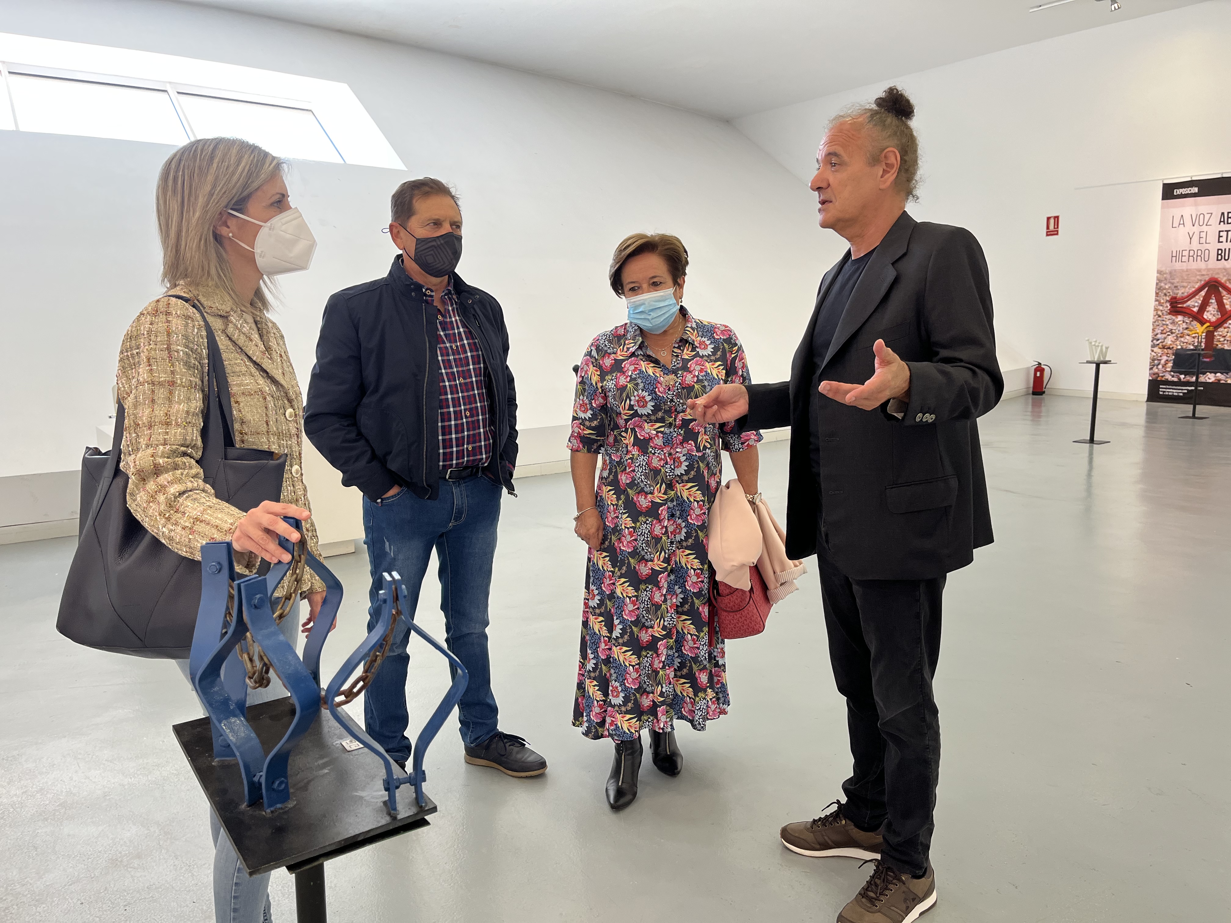 El Auditorio acoge la exposición “El hierro y la voz” de Joseba Gotzon