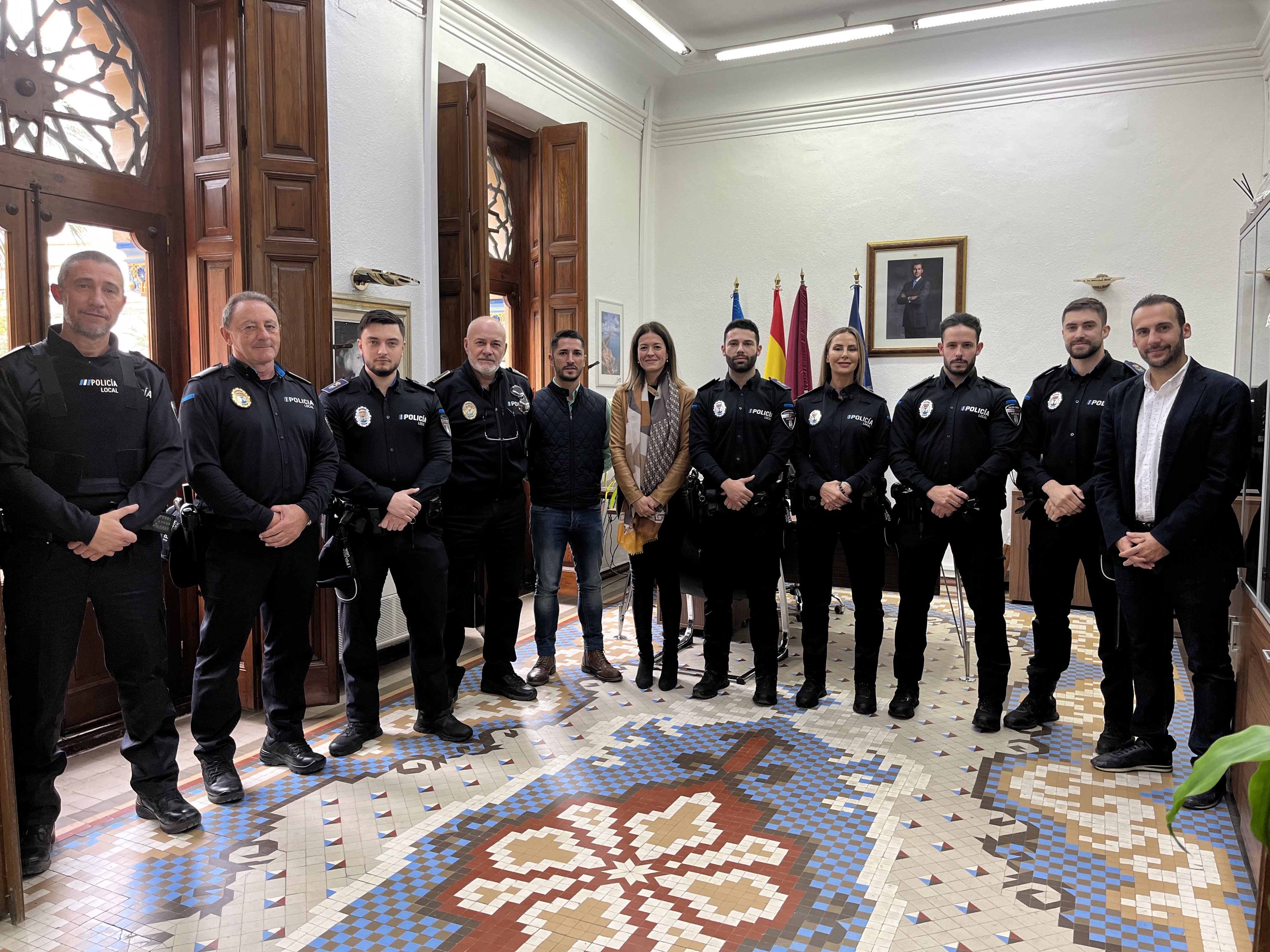 Cinco nuevos agentes se incorporan a la plantilla de la Policía Local