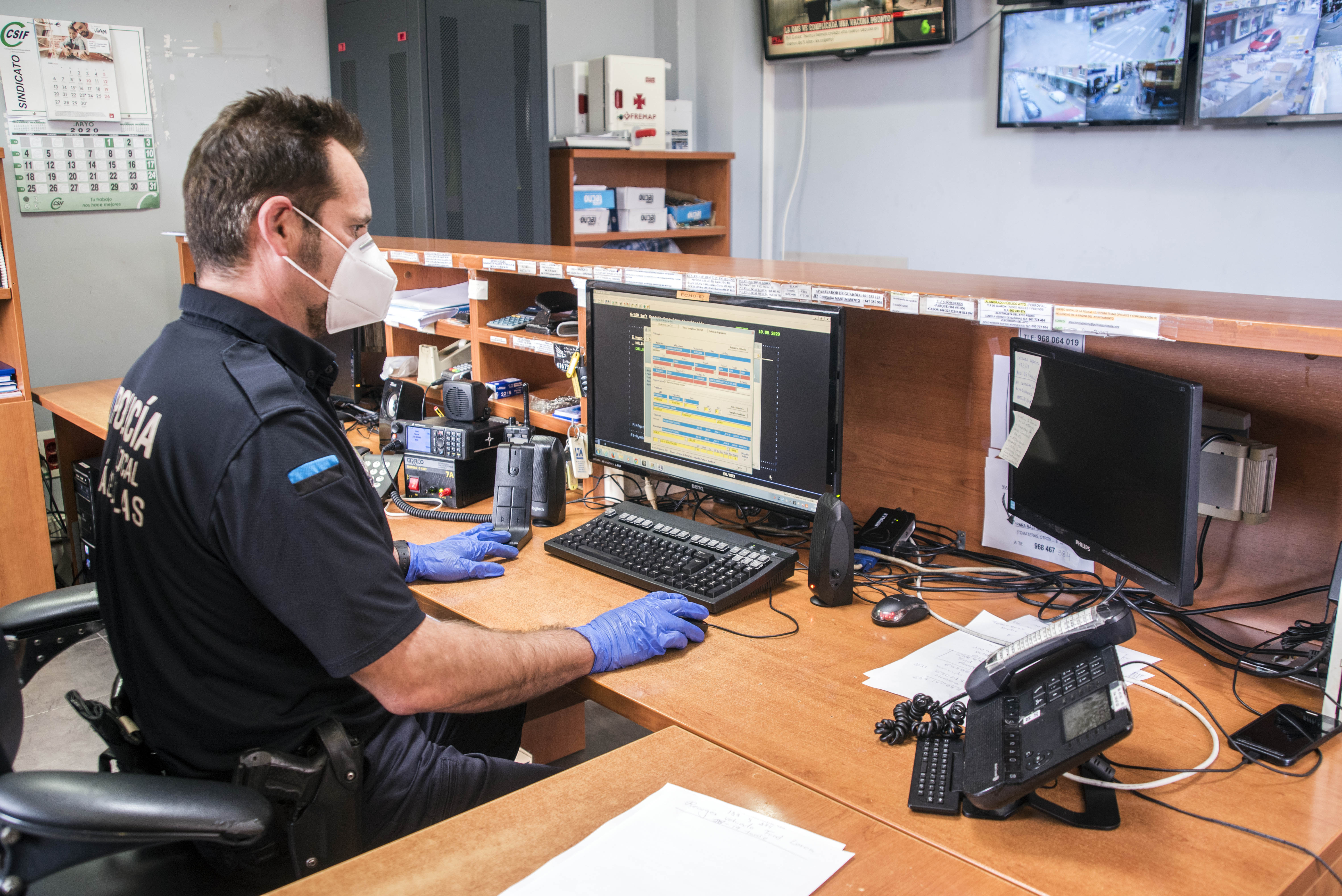 La Policía Local de Águilas detiene a un individuo por negarse reiteradamente a usar mascarilla