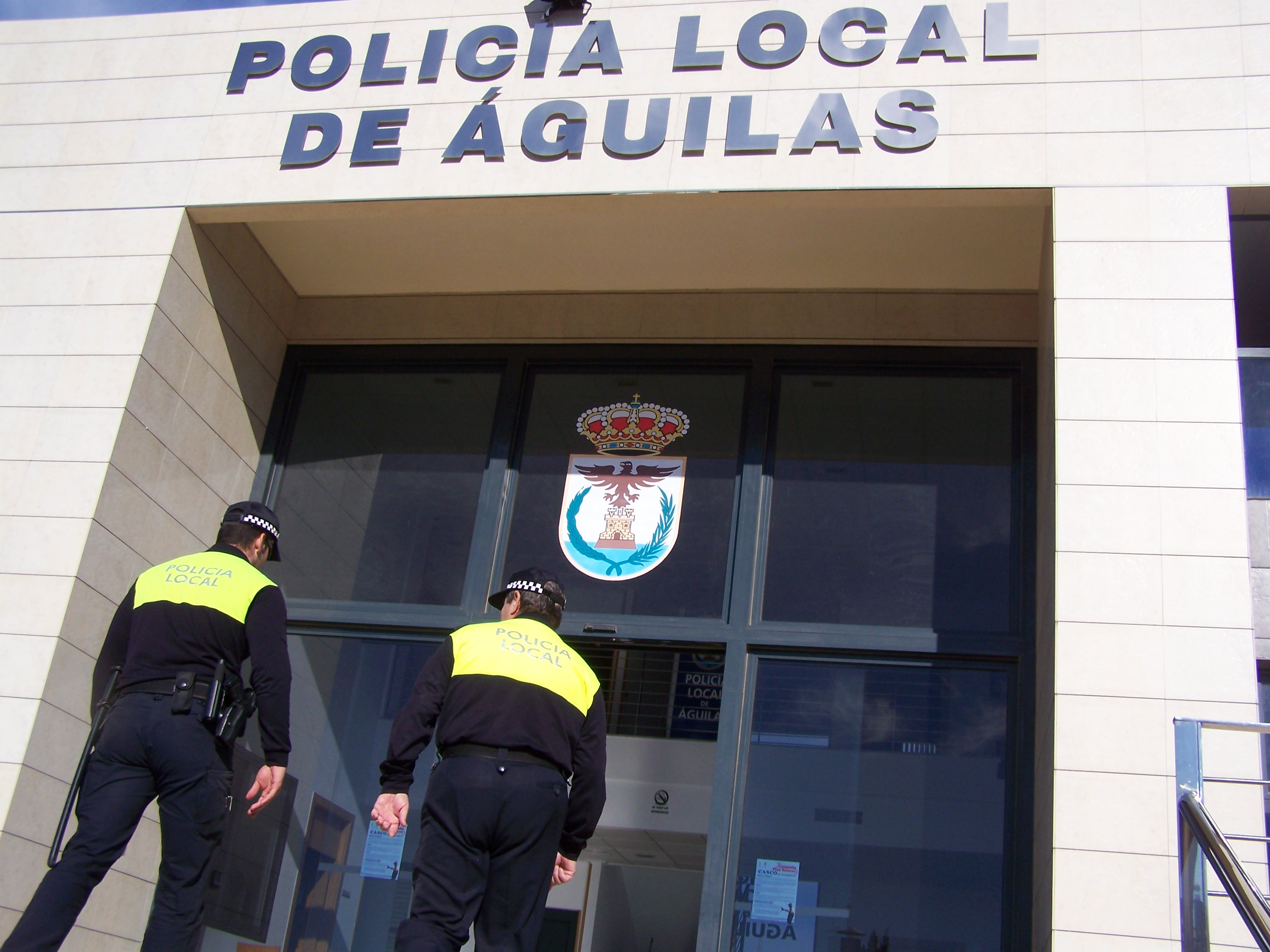 La Policía Local de Águilas realizó más de un centenar de diligencias con detenidos en 2014