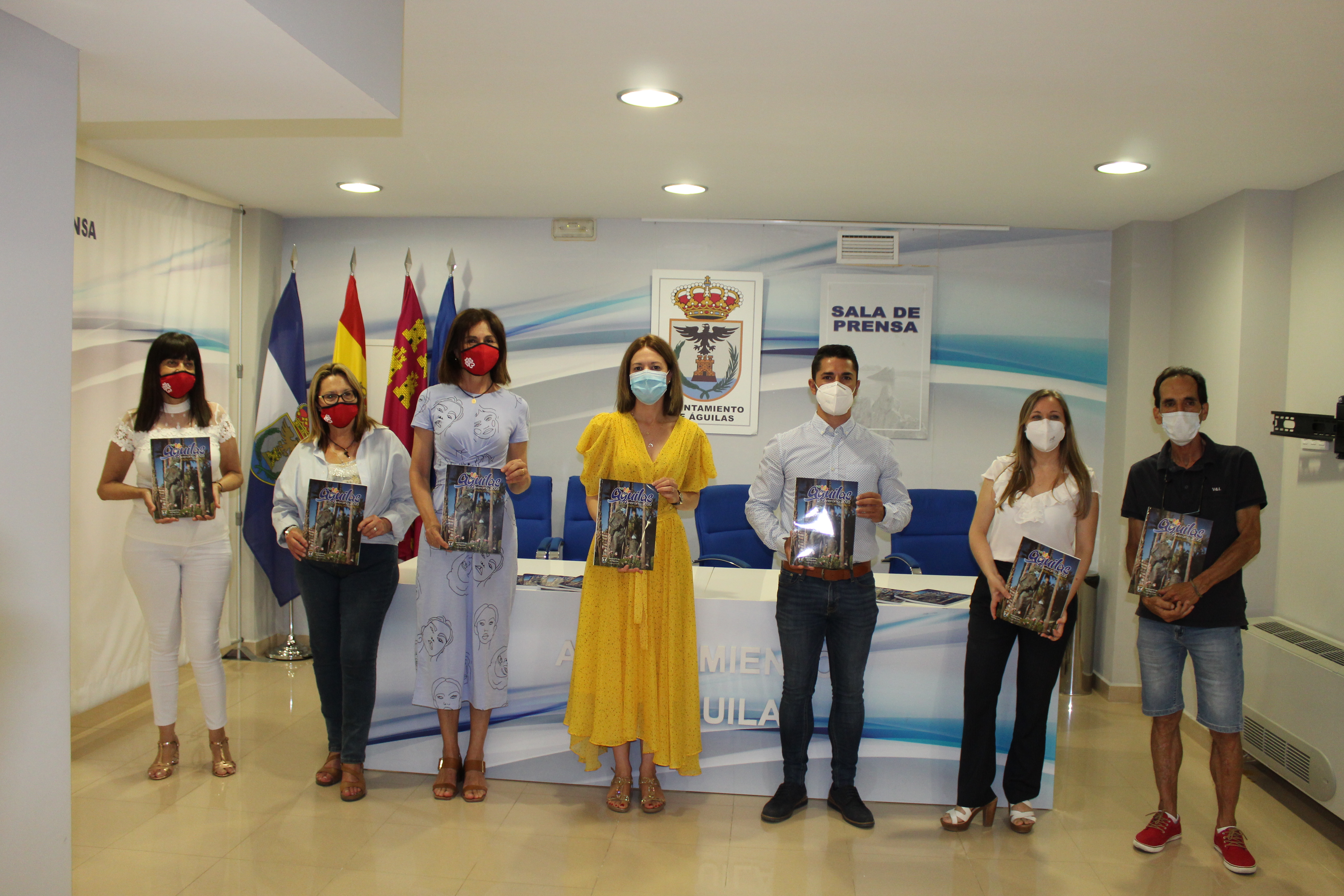 El Libro del Verano se transforma en un volumen de reconocimiento a los héroes de la lucha contra el Covid-19