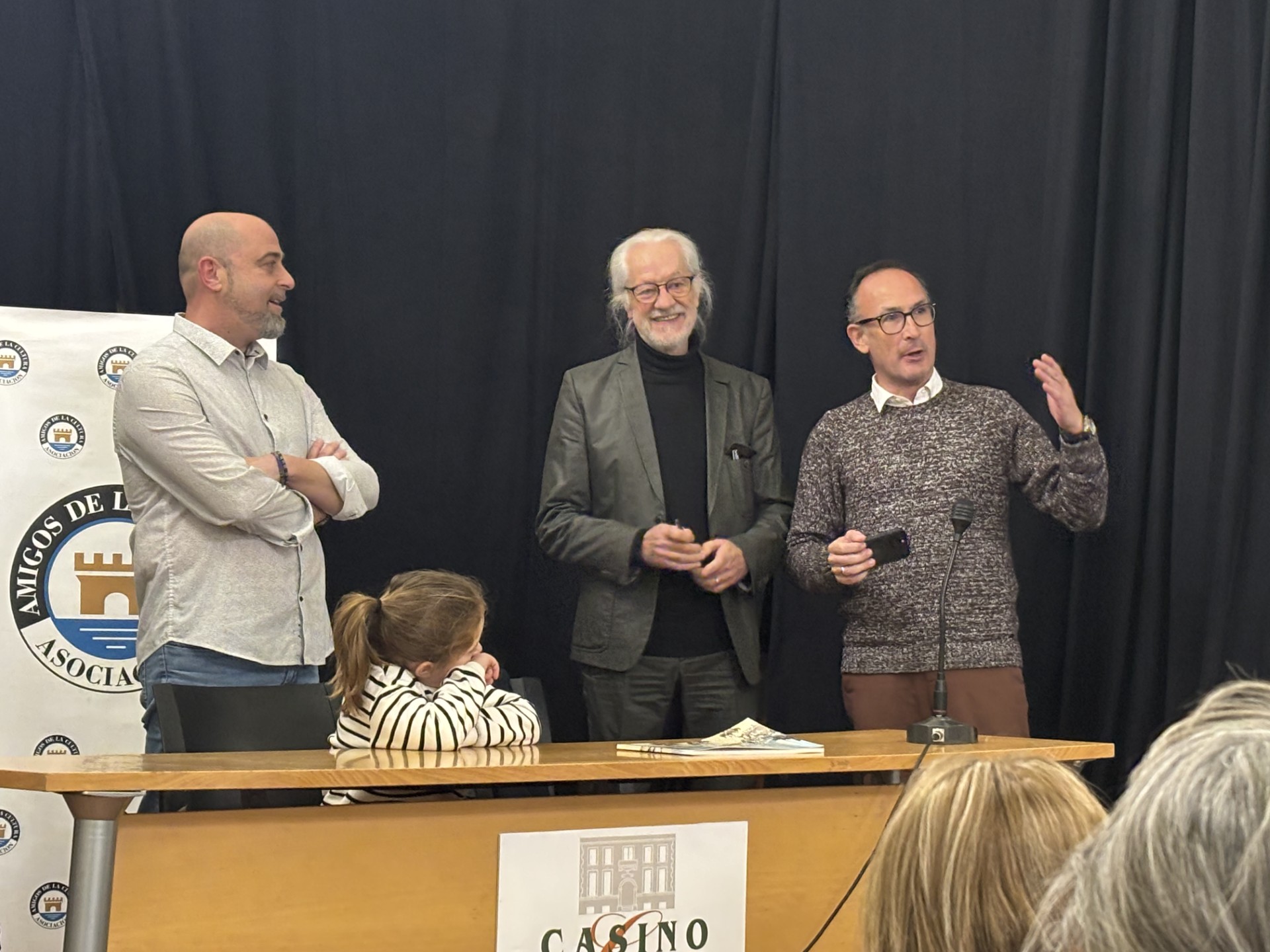 El Casino acoge la presentación de “Estampas y fábulas de la bella Águilas”