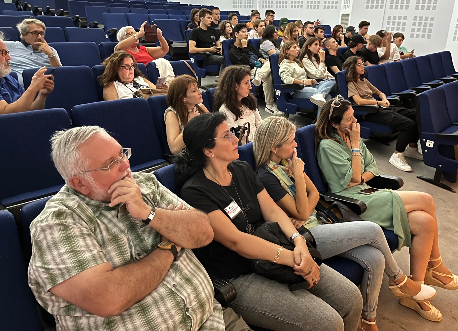 El IES Europa recibe a estudiantes de Macedonia del Norte, Turquía, Serbia e Italia dentro del proyecto Erasmus+