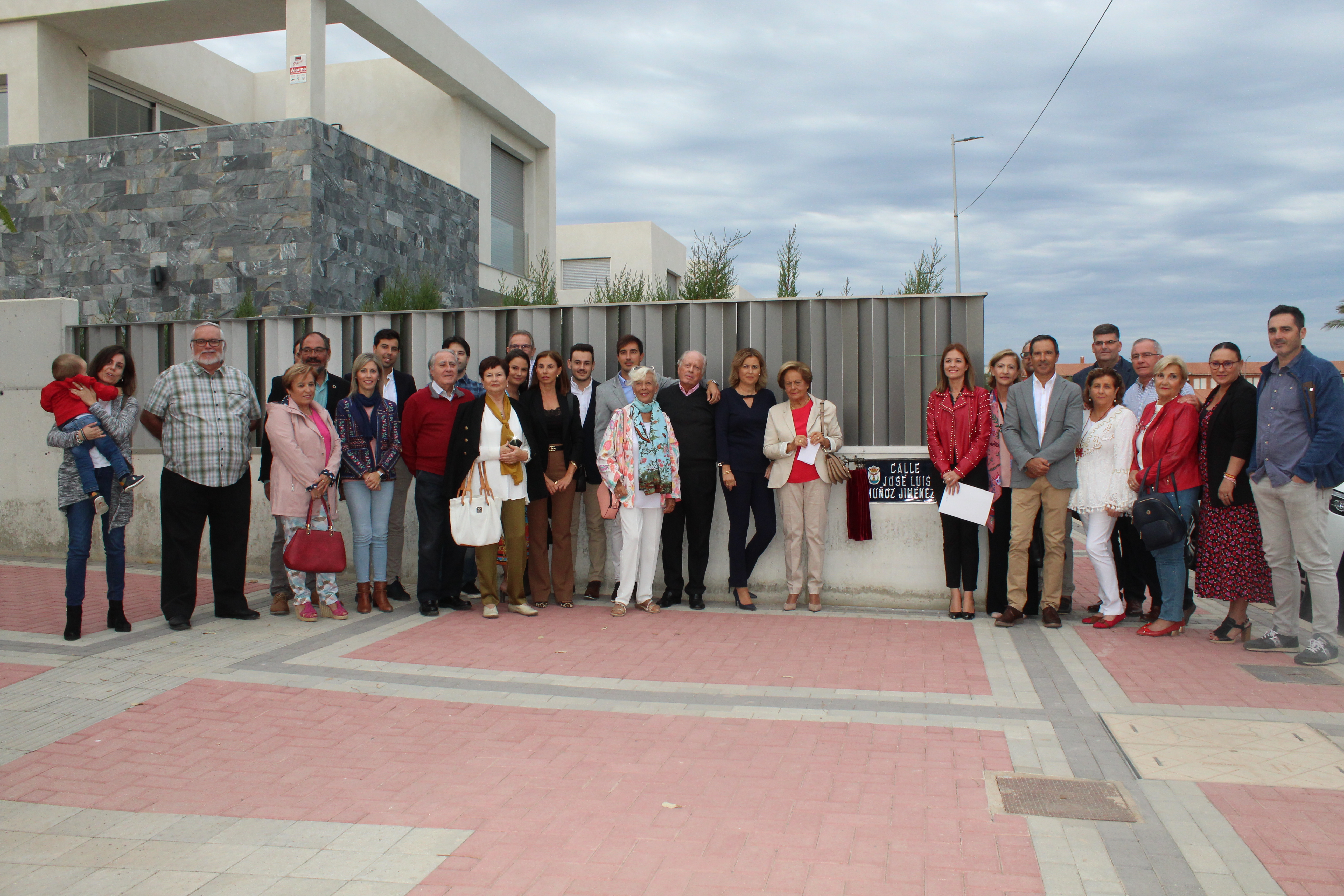 Águilas recuerda al empresario José Luis Muñoz Jiménez con una calle en su nombre