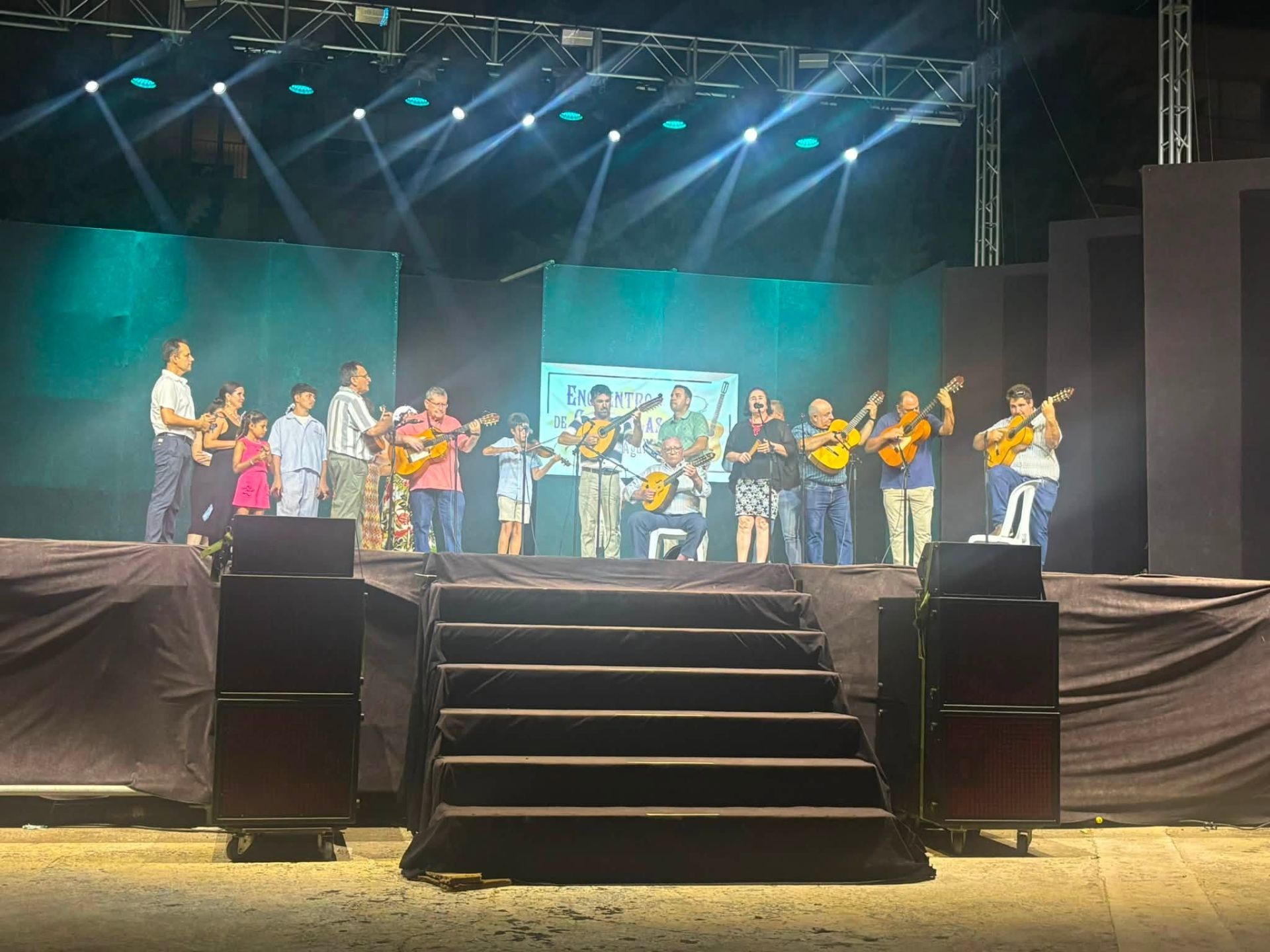 La XLII edición del Encuentro de Cuadrillas llena la Plaza Antonio Cortijos