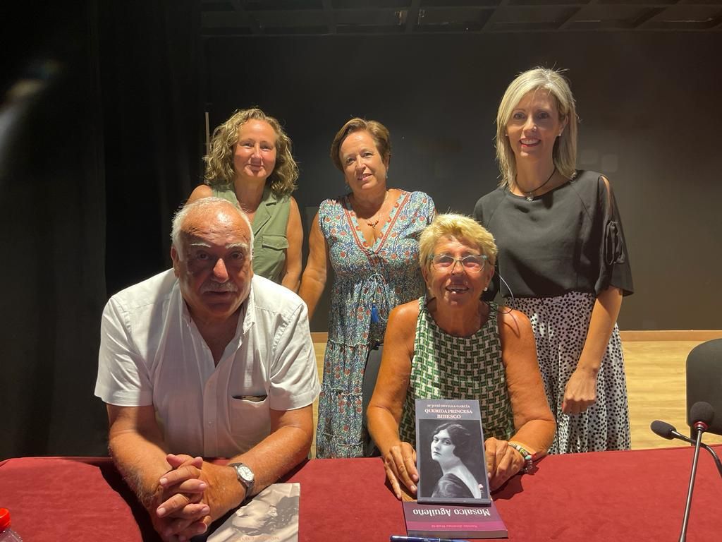 María José Sevilla presenta en Águilas “Querida princesa Bibesco”