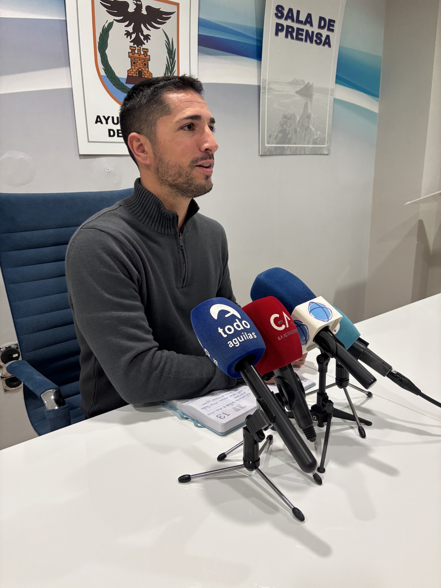 Plaza de España y Coronel Pareja se cerrarán perimetralmente mientras estén activas las alertas naranjas por viento