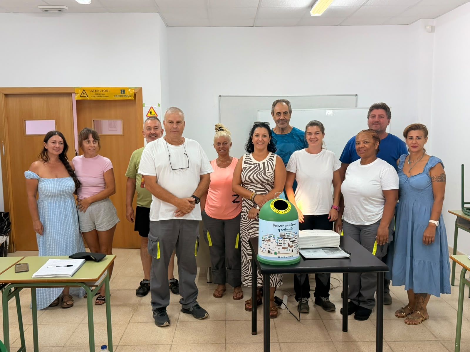 Banderas Azules lleva el reciclaje de vidrio hasta las aulas del PMEF