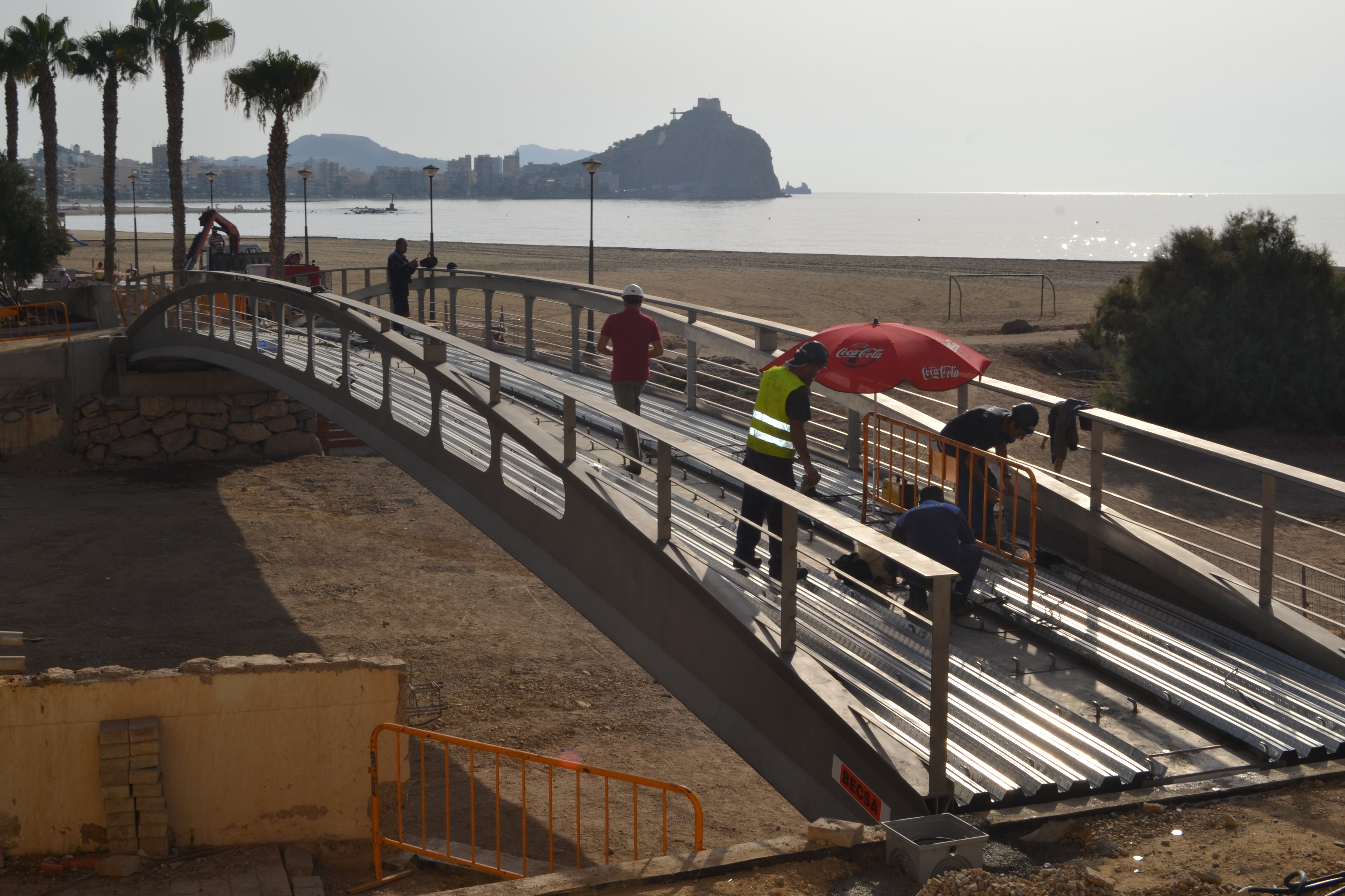 El puente sobre la rambla de El Cañarete es el primero en España en usar acero tipo dúplex para su construcción