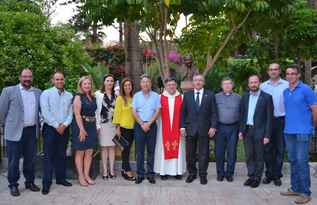 La Plaza de España de Águilas acoge un busto del Papa San Juan XXIII   