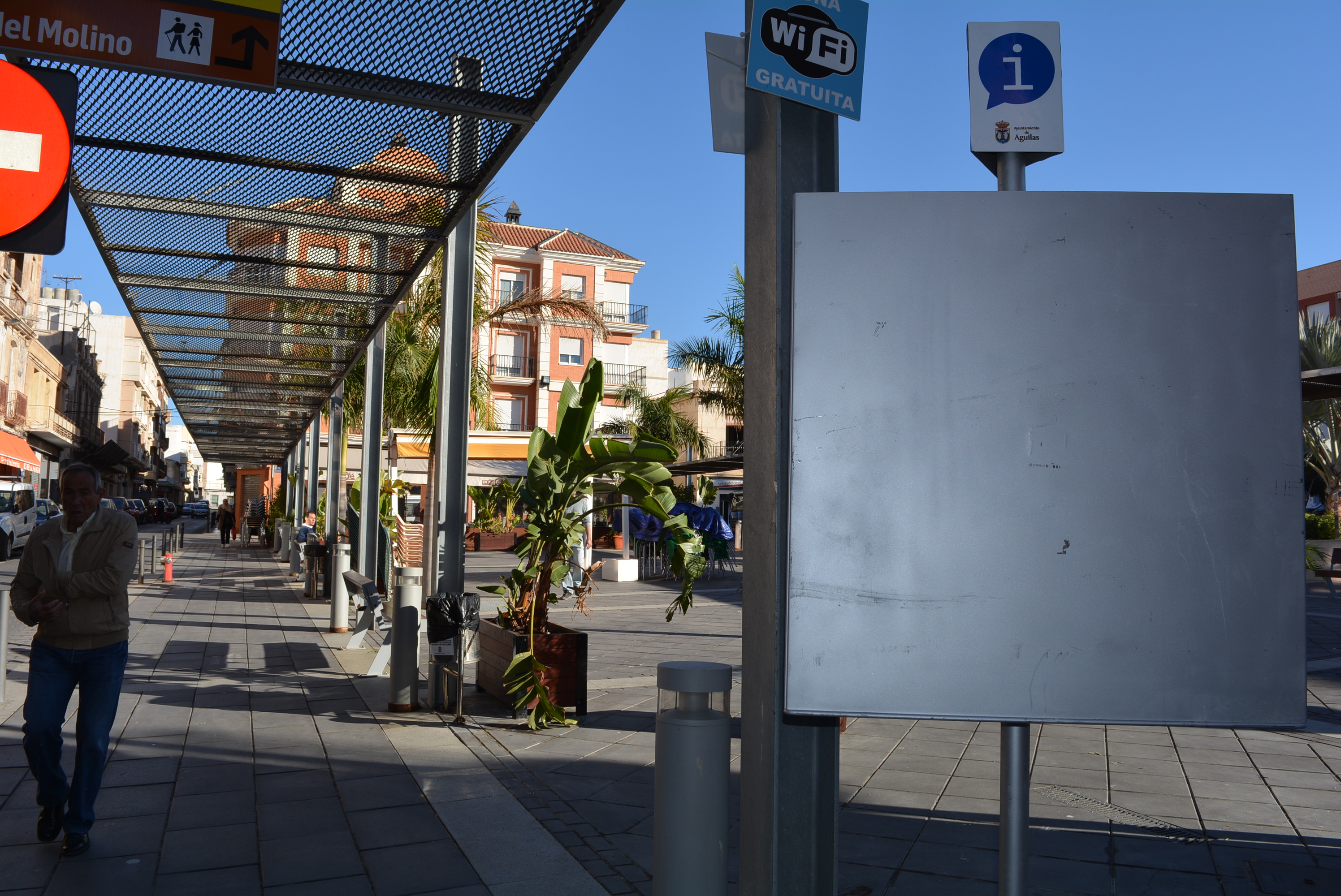 El Ayuntamiento de Águilas instala veinte puntos informativos