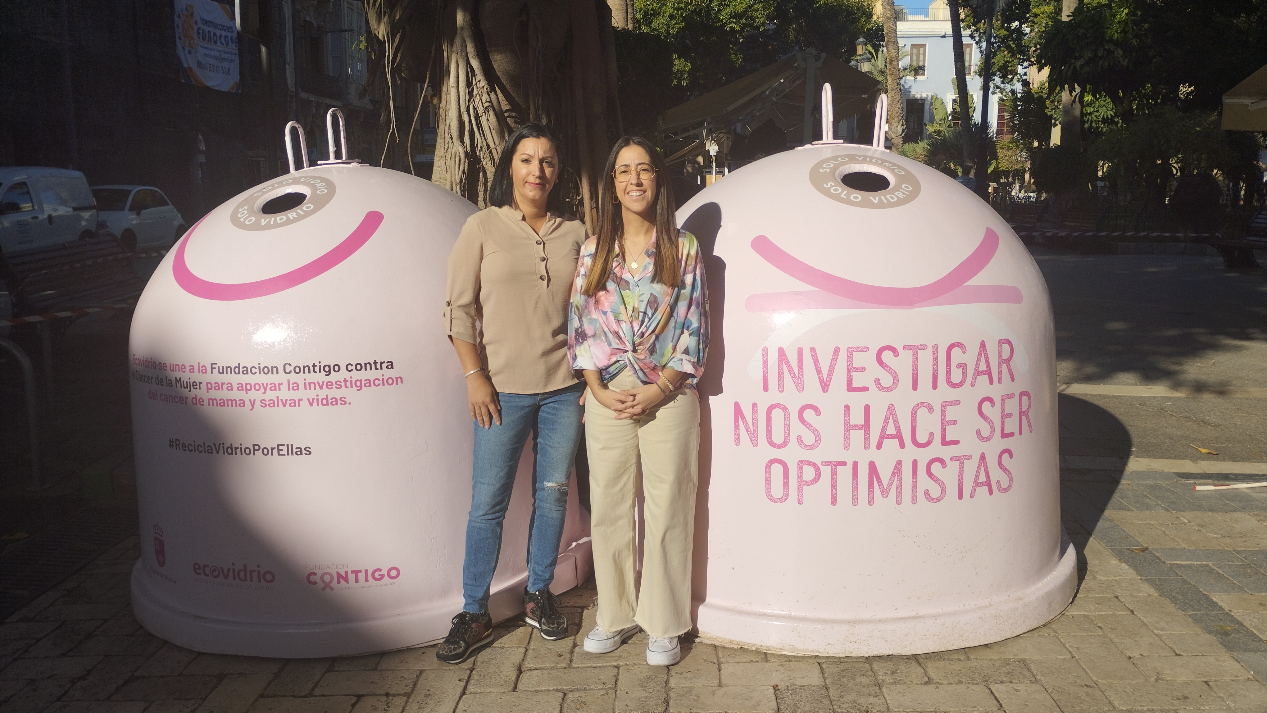 Ecovidrio, la Fundación Contigo y el Ayuntamiento de Águilas forman el primer equipo de fútbol femenino para apoyar la investigación contra el cáncer de mama y el reciclaje de envases de vidrio