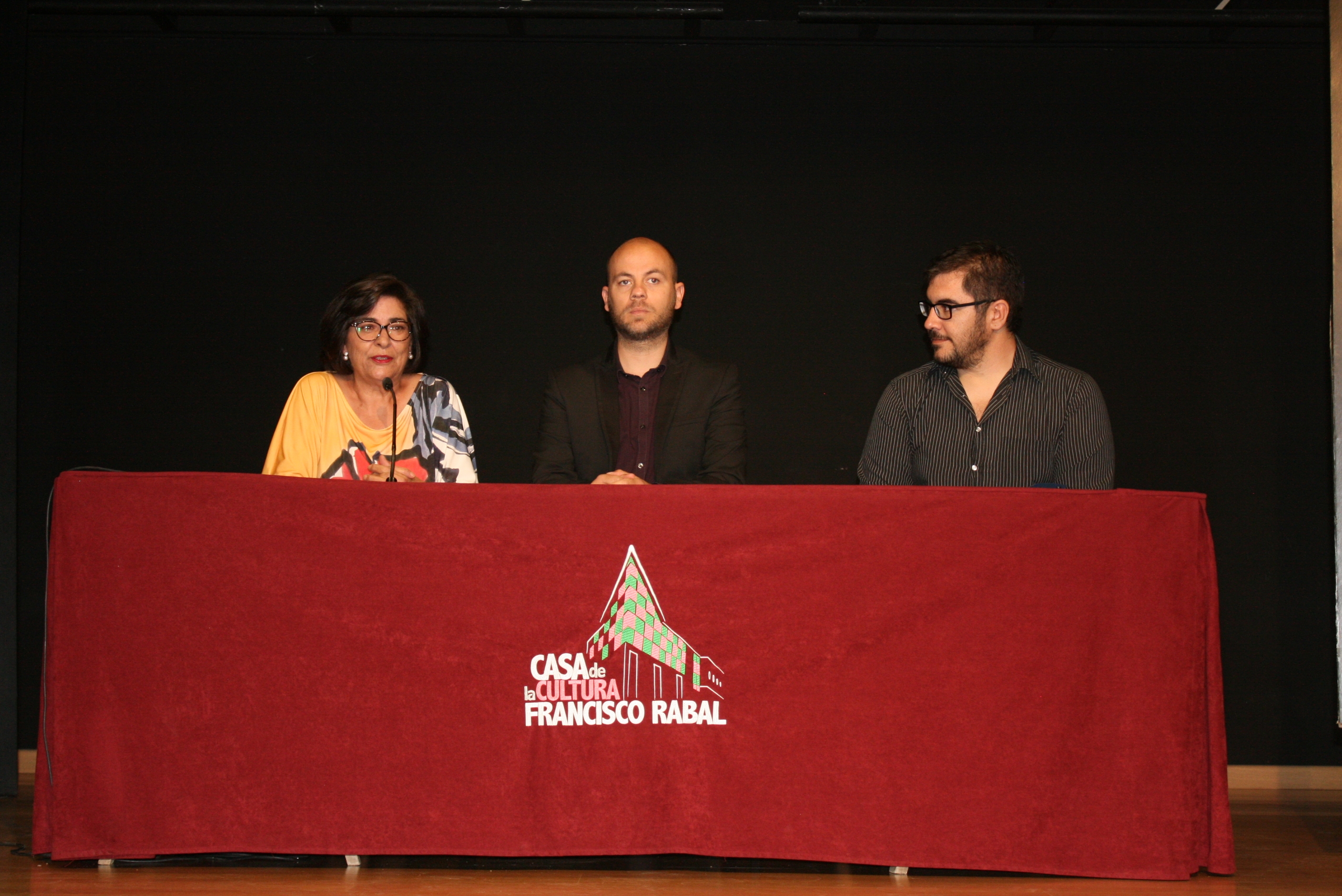 Ingenio y arte como punto de inicio para recuperar los trovos en Águilas
