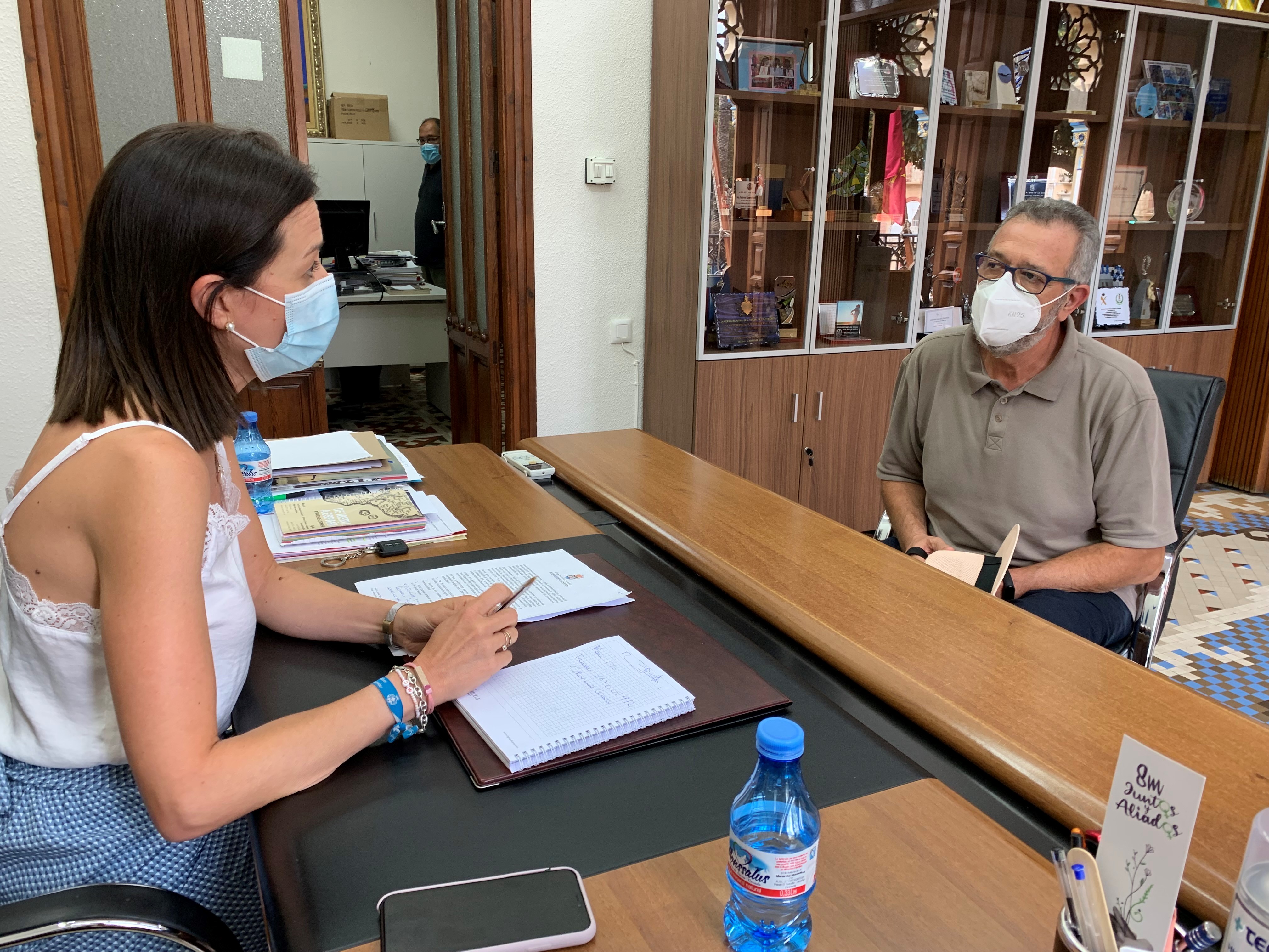 La alcaldesa asume como propia la moción de la Plataforma en Defensa del Ferrocarril en la Región en la que se insta al Ministerio a mantener la línea abierta hasta que las obras impidan el servicio