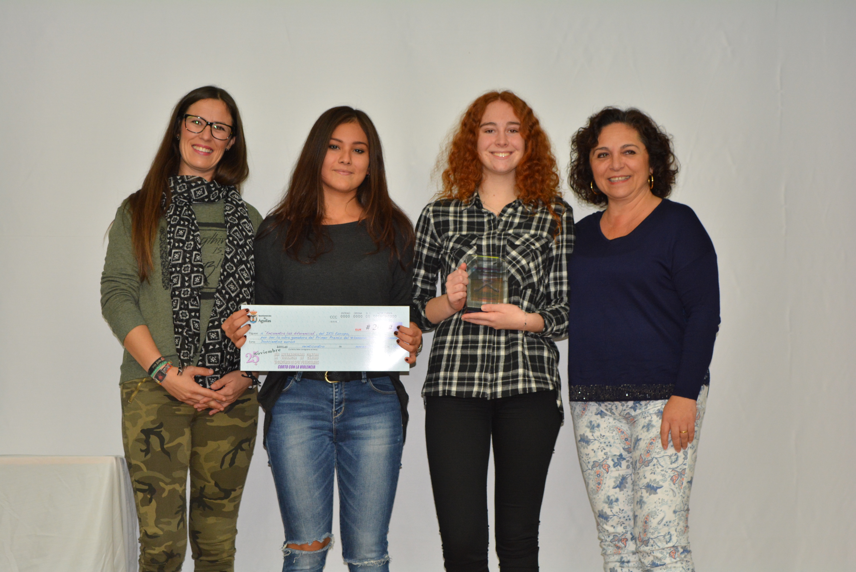 Los alumnos del IES Europa logran el primer premio del certamen Corto con la Violencia