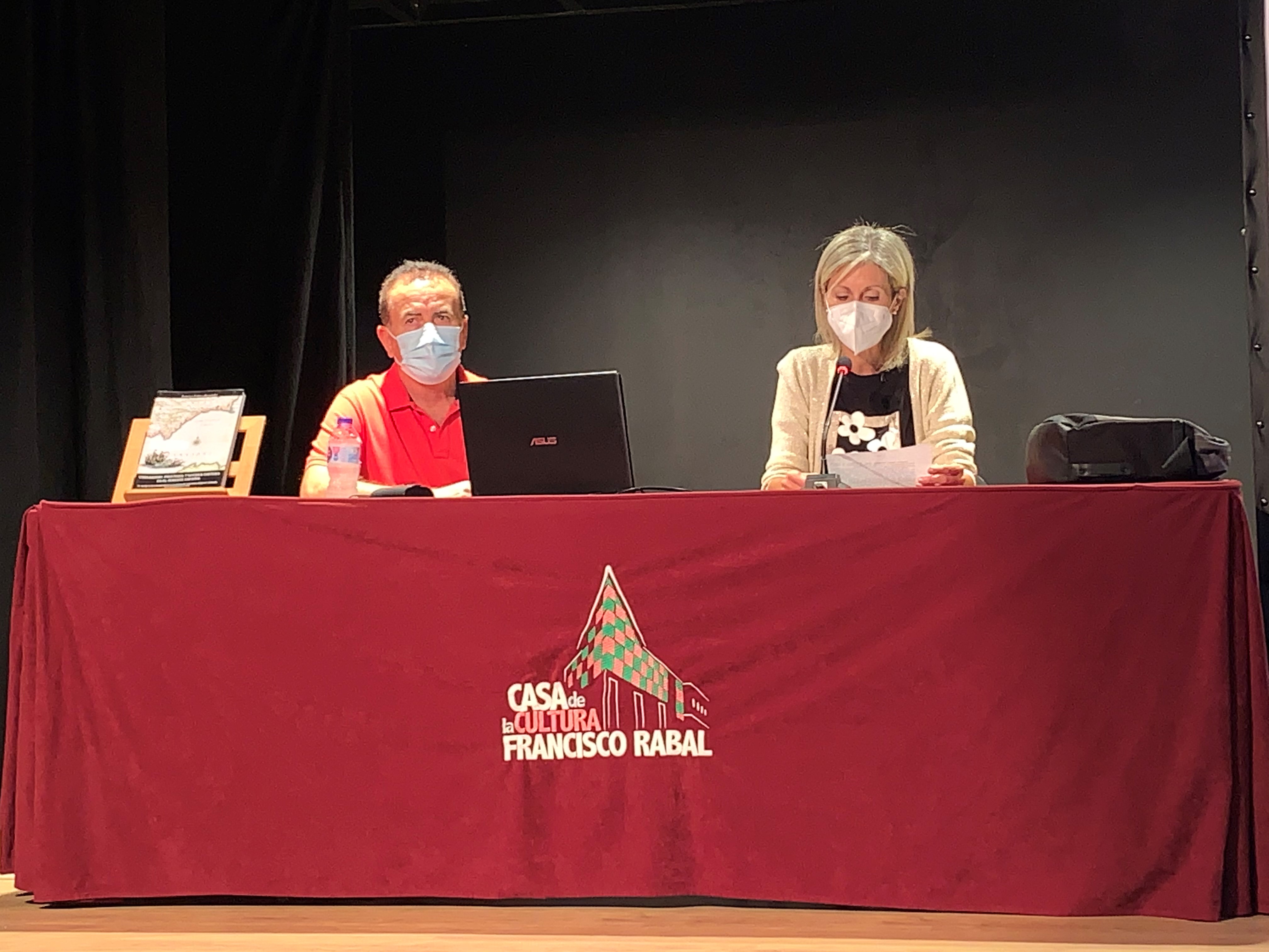 Velasco presenta en Águilas el libro “Corsarismo, piratería y guerra costera en el sureste español”