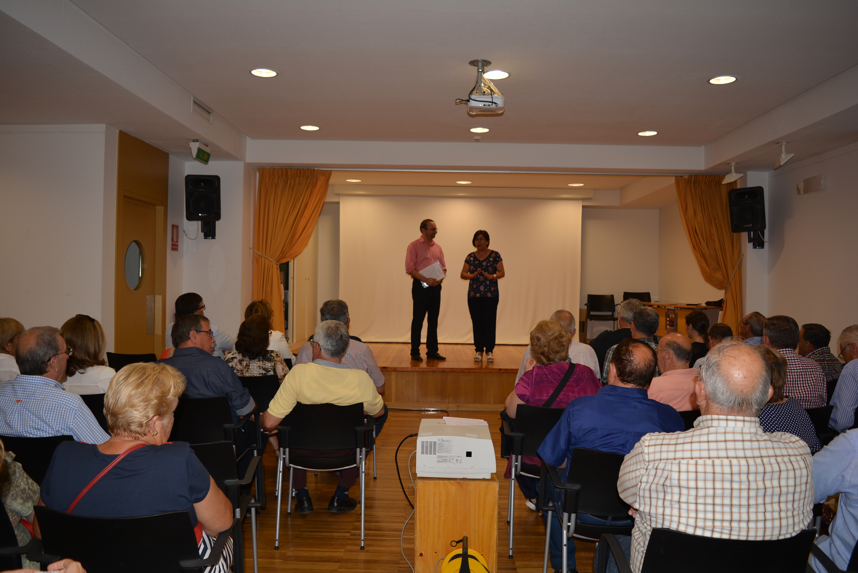 Águilas acoge la presentación del documental Entre vapor, carbón y hierro