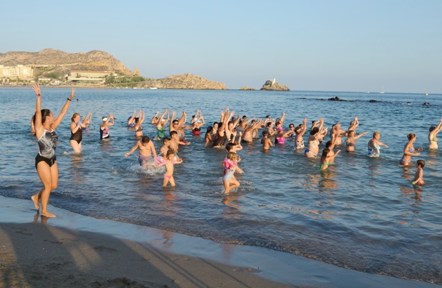 Jornada de Aquagym con la concejalía de Sanidad y la Asociación de Diabéticos de Águilas 