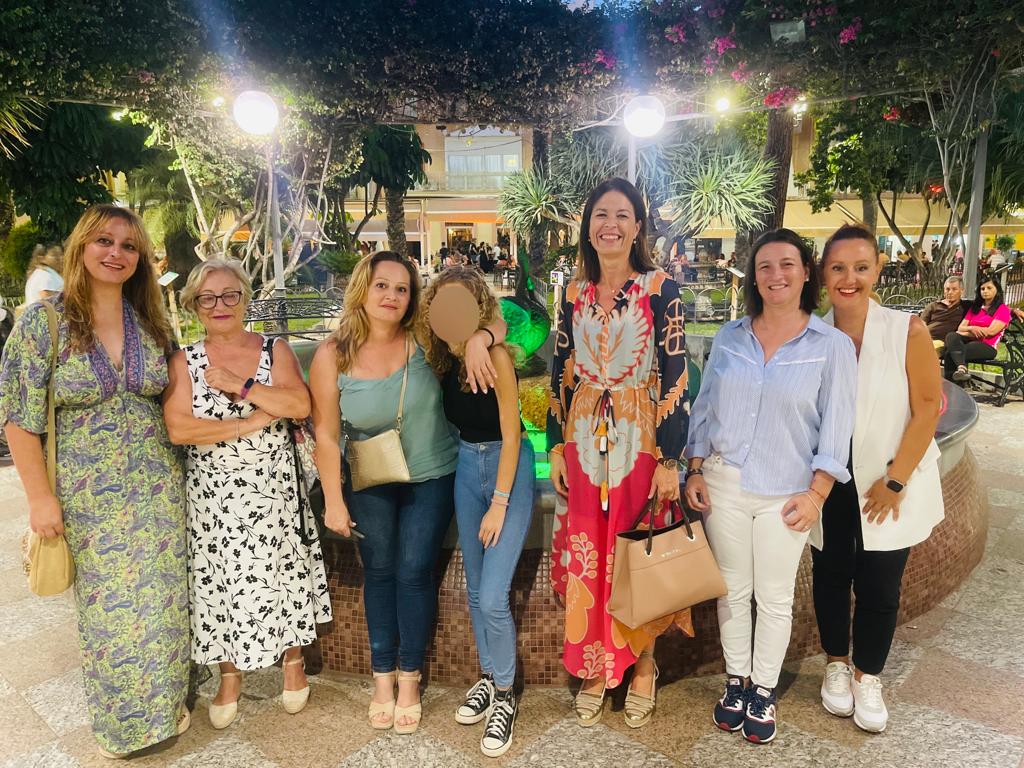 La Pava de la Balsa y el Castillo se iluminaron en verde para concienciar sobre las enfermedades mitocondriales