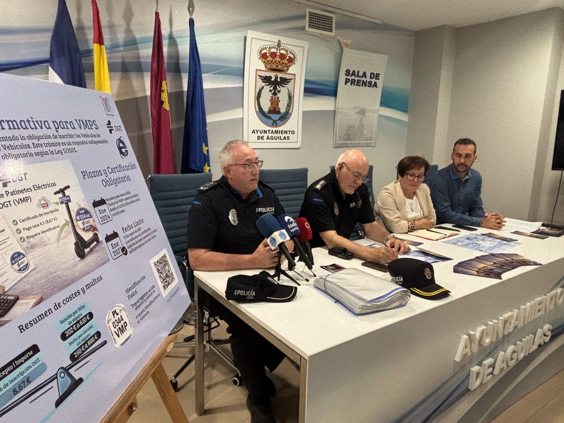 Ayuntamiento y Policía Local impulsan una campaña informativa sobre el uso de vehículos de movilidad personal dirigida especialmente a jóvenes