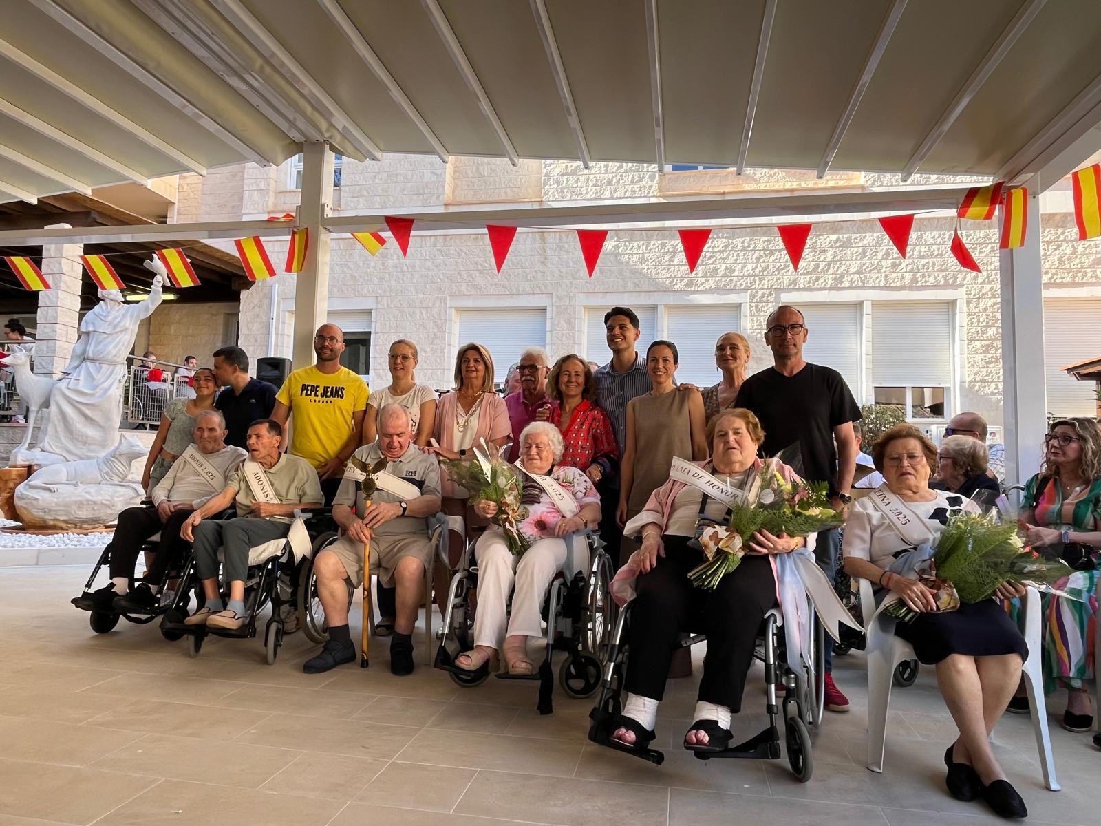 La residencia San Francisco elige a su Rey y su Reina