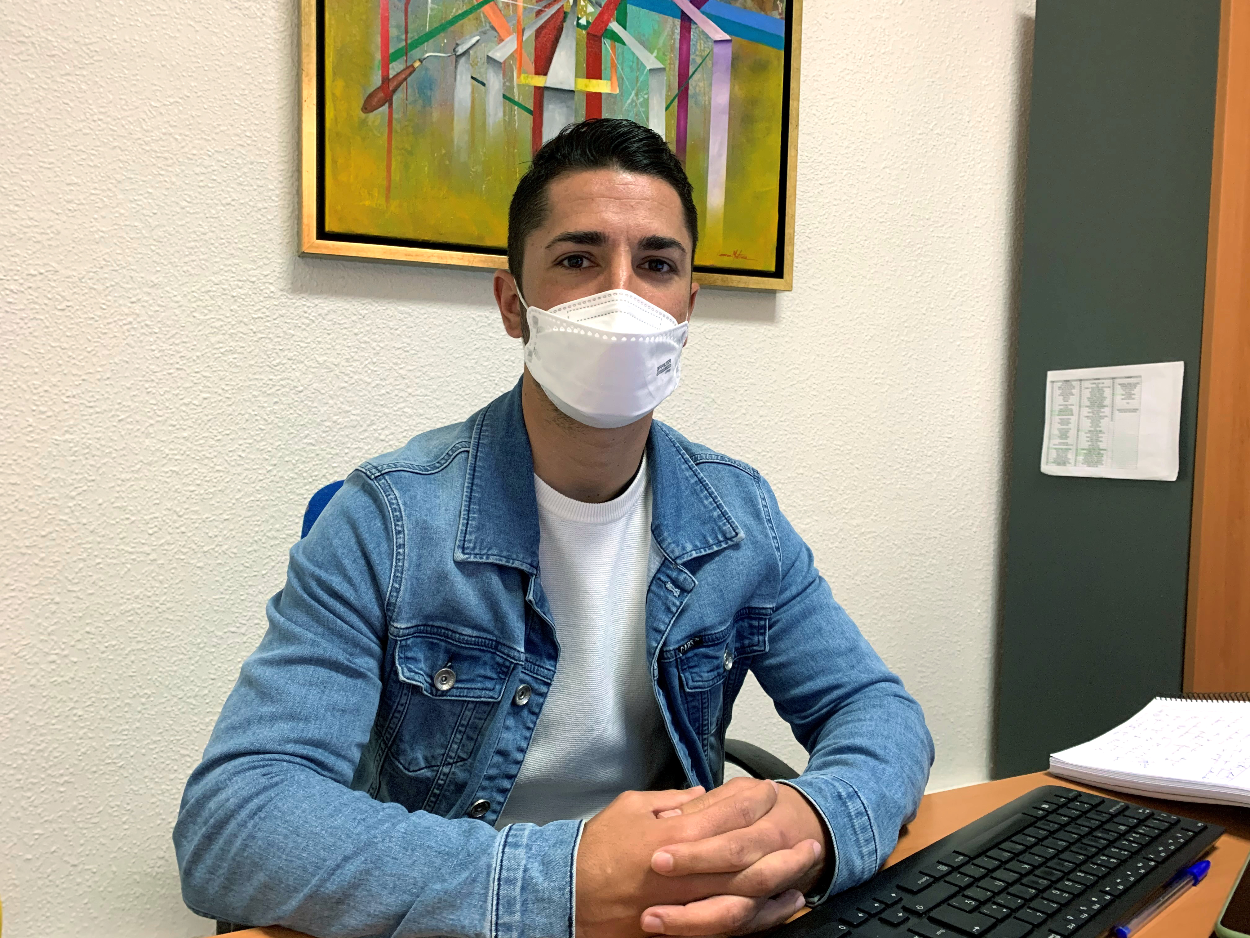 El edil de Limpieza pide a los ciudadanos y comercios que colaboren para tener un pueblo cuidado y limpio