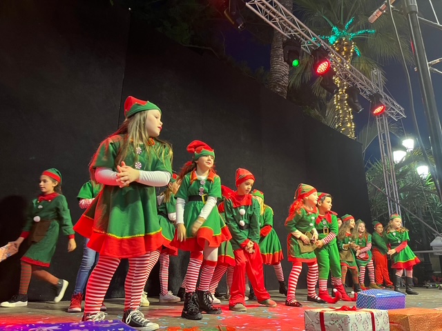 Los escolares aguileños ponen música a la Navidad