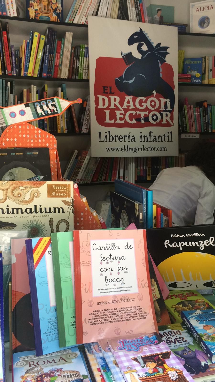 Irene Rejón, maestra de Audición y Lenguaje en la localidad, desarrolla un innovador método de lectura 