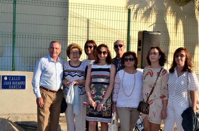 El nombramiento de una calle de Águilas honra la memoria de Juan Navarro García 