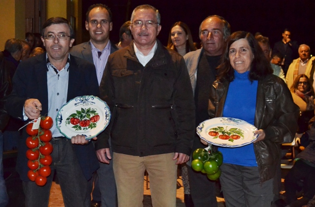 Antonia Muñoz y Pedro Sánchez ganan la XXI edición del Concurso de Ramillete de Tomate 