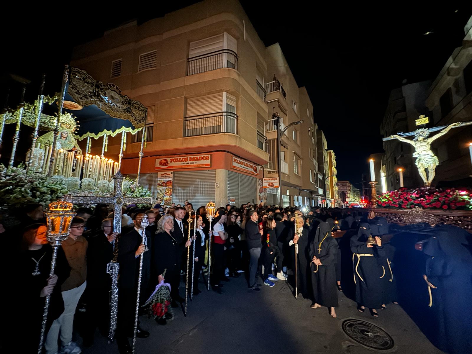 El Cristo de la Agonía recorre las calles de la localidad 