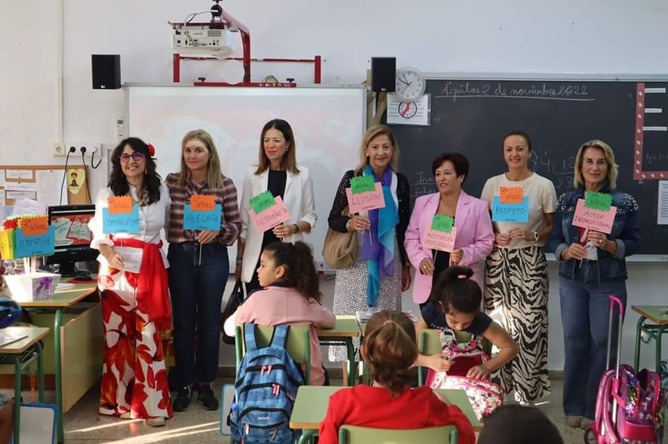 Los escolares aguileños participan en el proyecto de inclusión “Una historia de alas y valores”