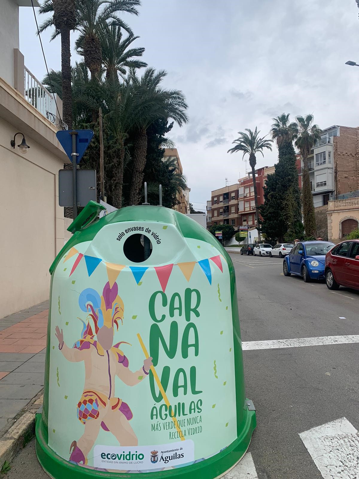 Ecovidrio y el Ayuntamiento de Águilas ponen en marcha la campaña ‘Carnaval más verde que nunca’ para incentivar el reciclaje de vidrio