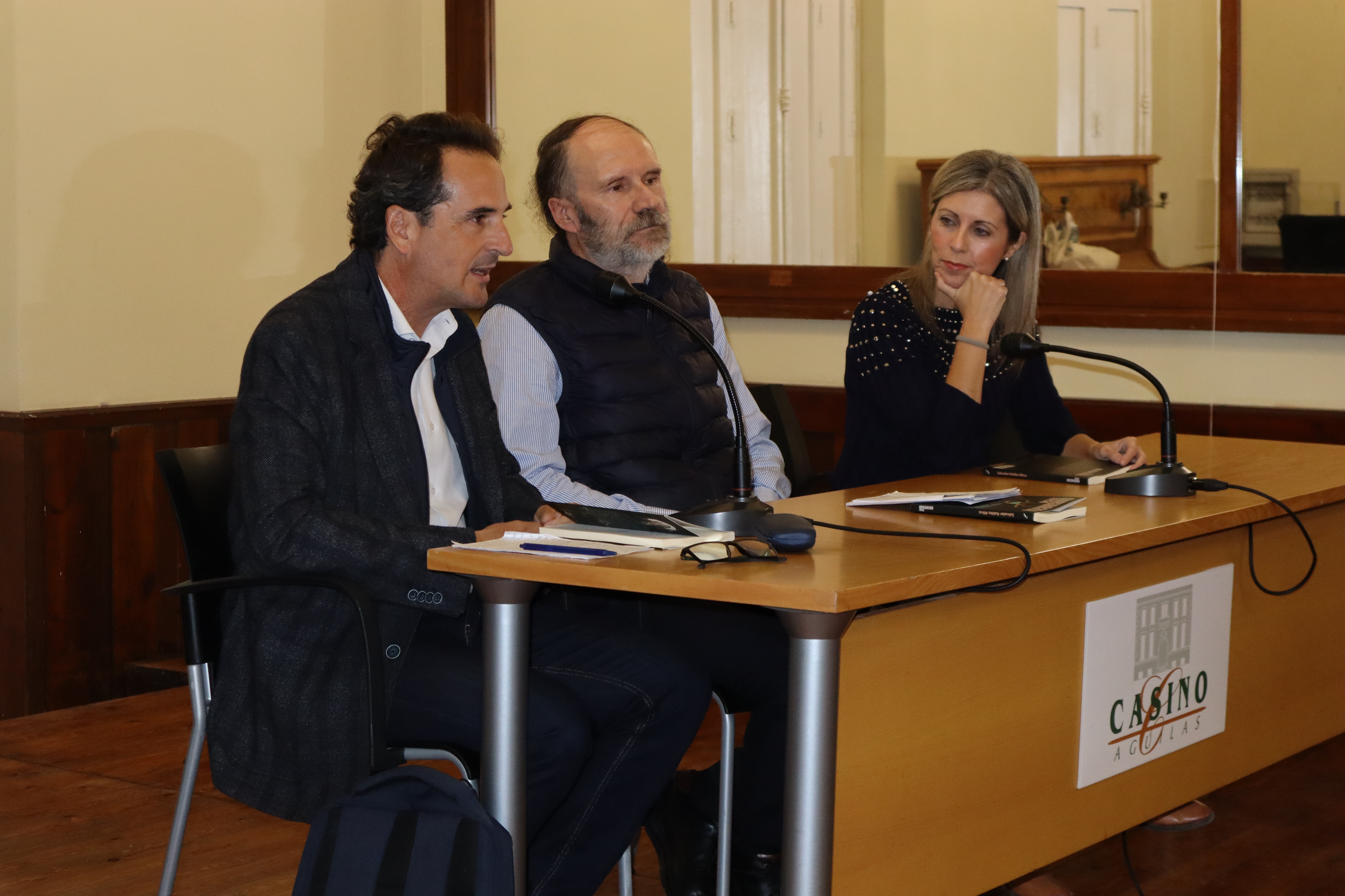 El Casino de Águilas acoge la presentación de “Doble Oscuridad”