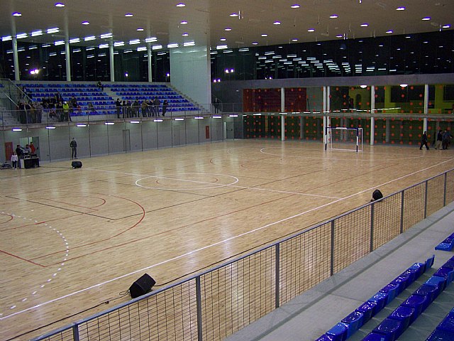 Salen a licitación la cantina y la cafetería con cocina del Polideportivo Municipal