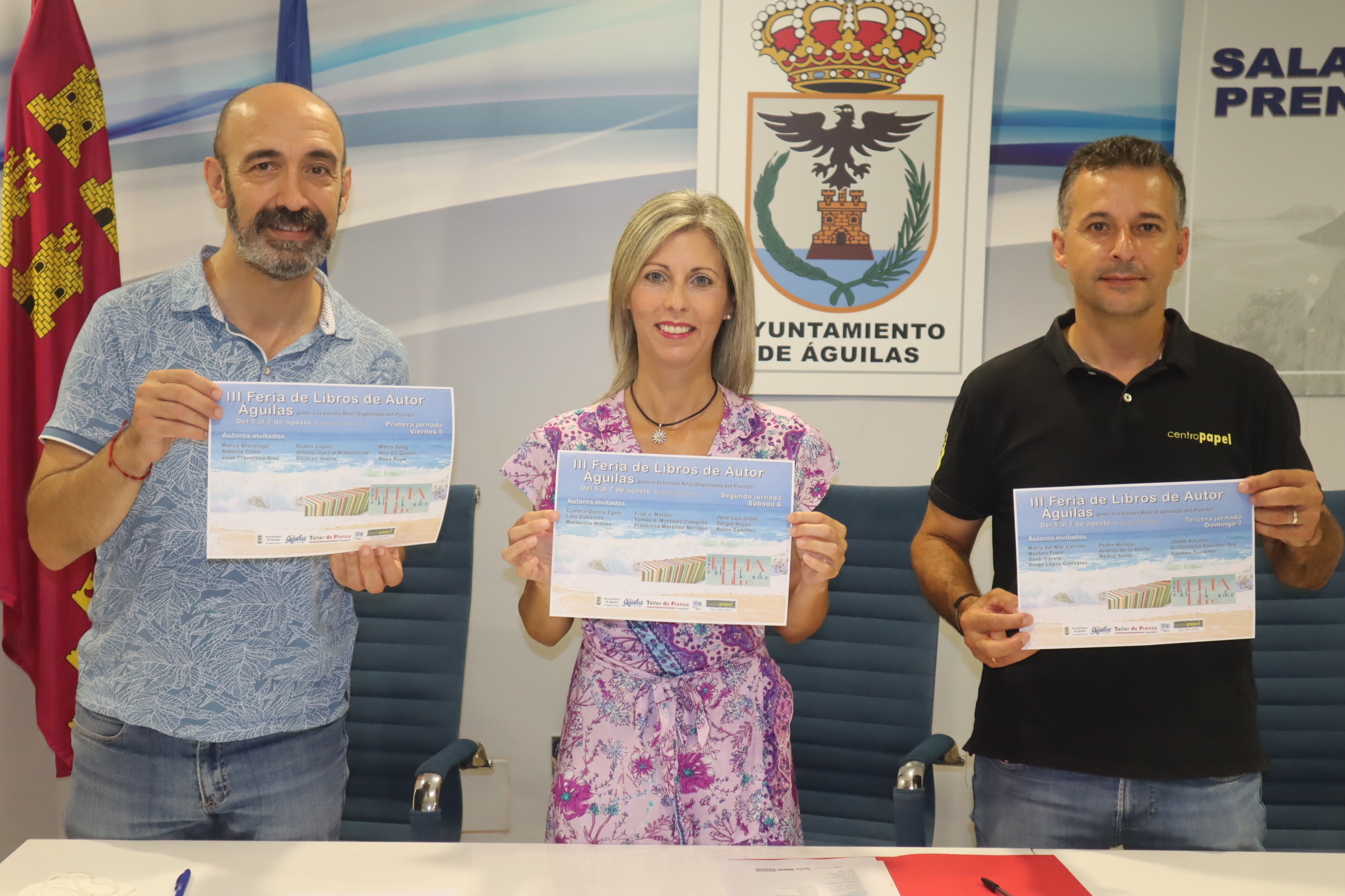 Una treintena de autores firmarán sus obras este fin de semana en la III Feria del Libro de Autor de Águilas