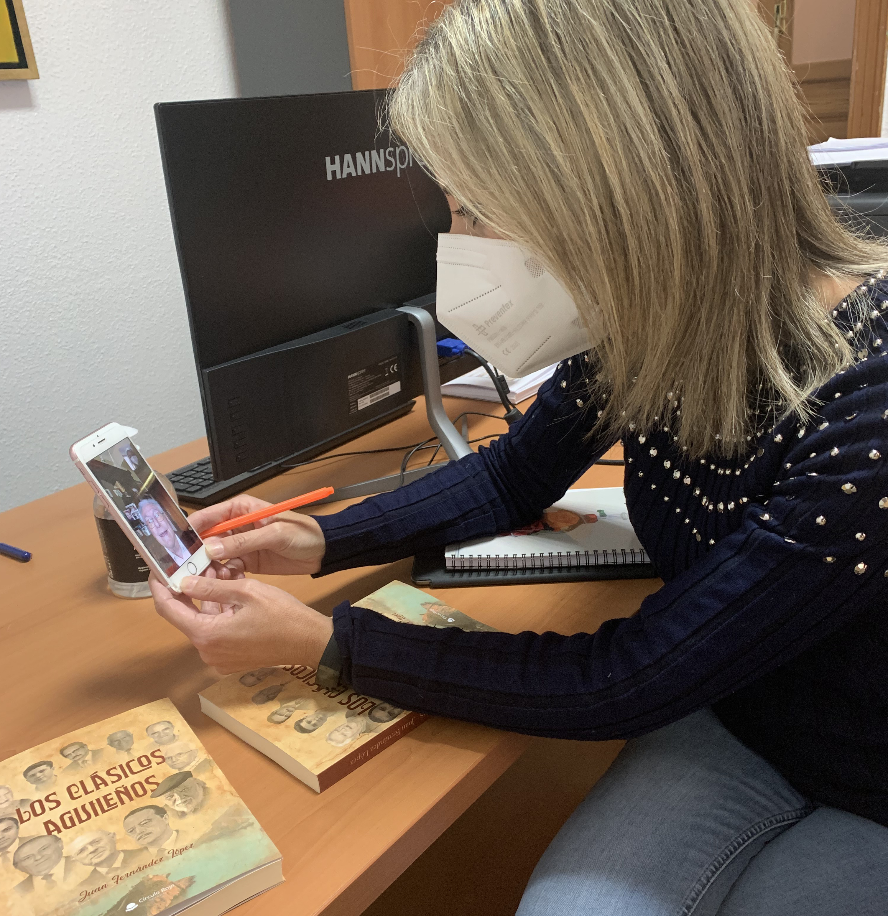 “Los clásicos aguileños” de Juan Fernández se pone a la venta a beneficio de la Residencia de Ancianos San Francisco