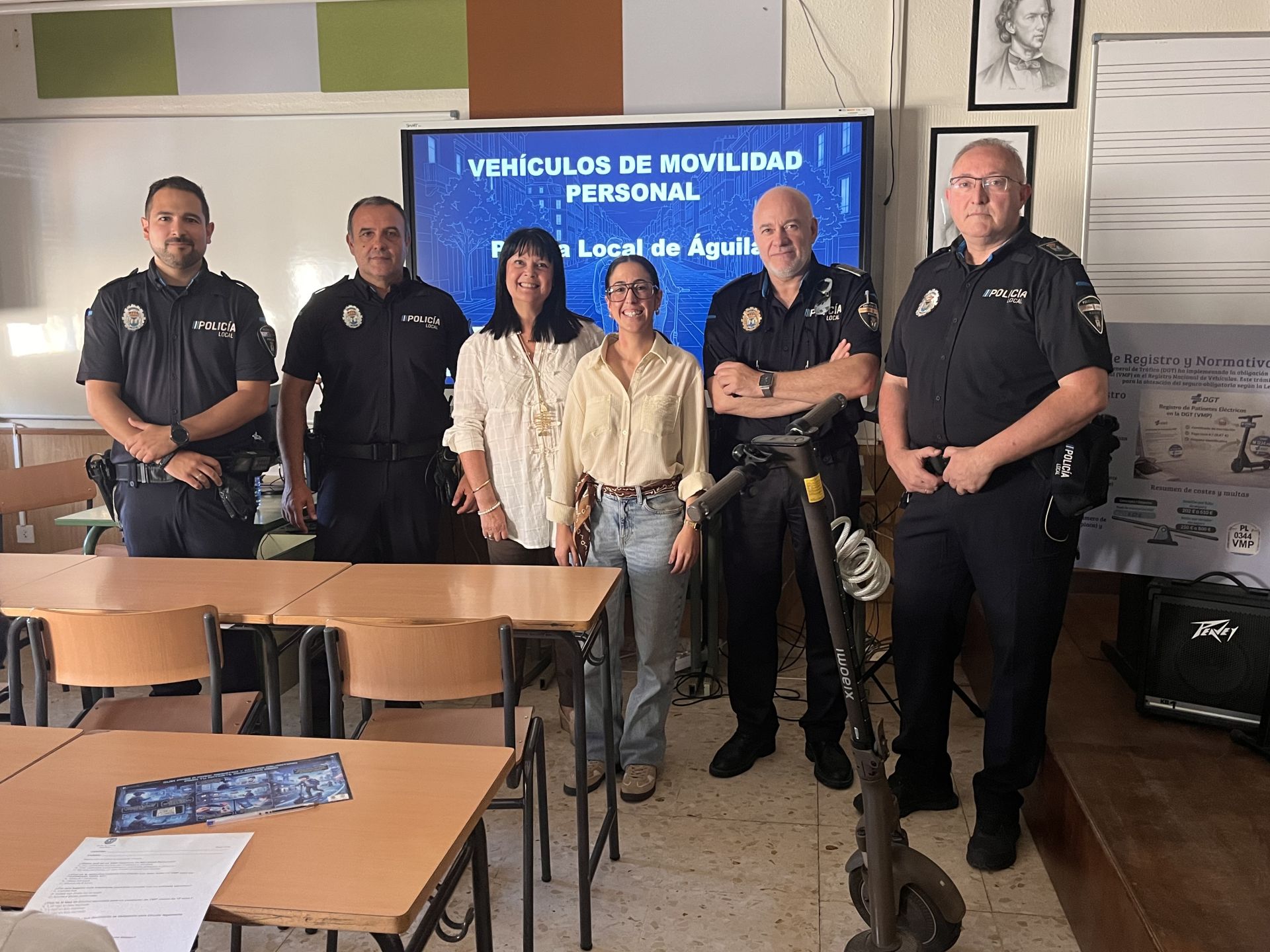Educación y Policía Local llevan a los institutos de la localidad una campaña informativa sobre el uso de vehículos de movilidad personal