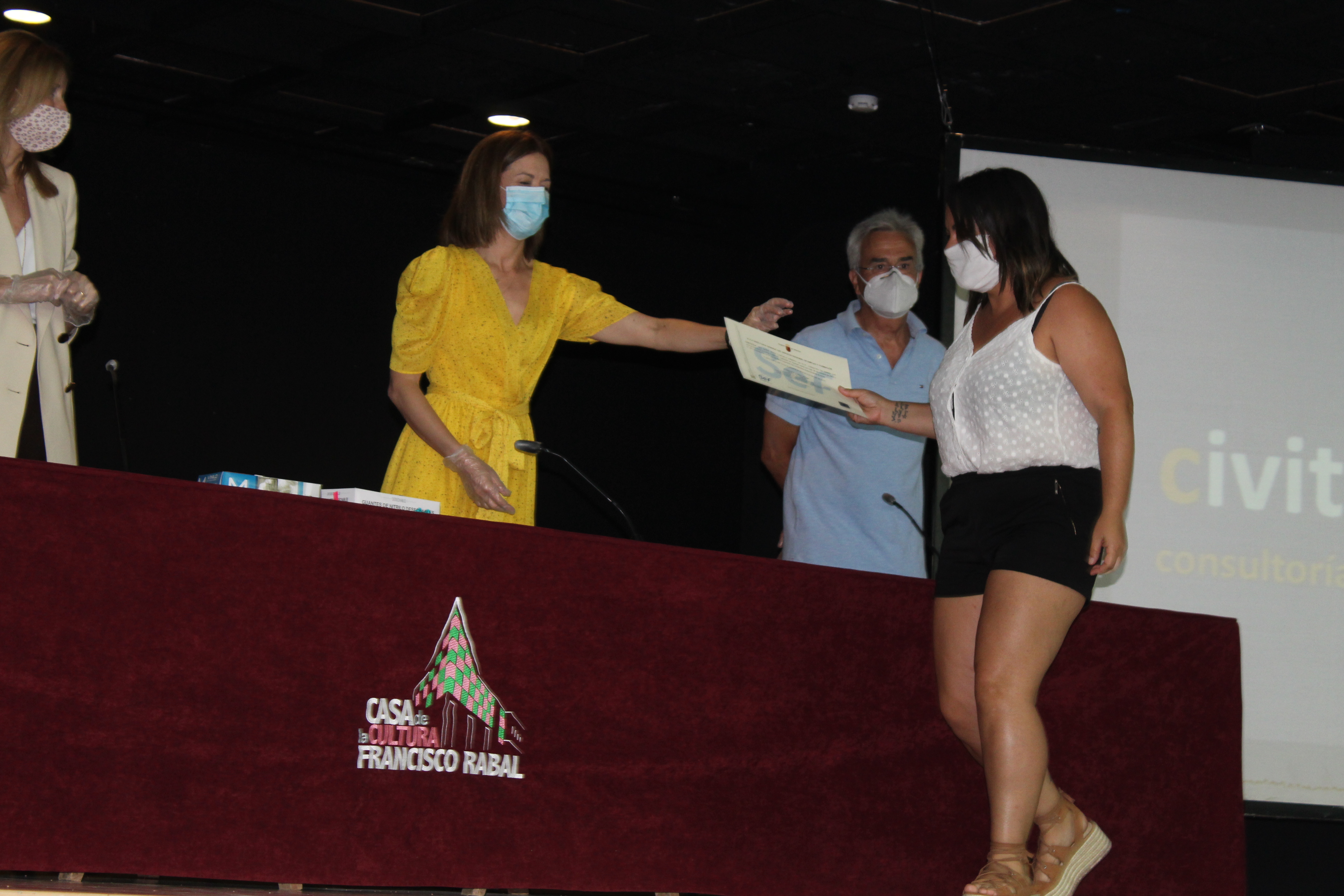 El Club Náutico de Águilas, el primero de la Región en recibir la certificación ISO 9000 en el ámbito de la formación