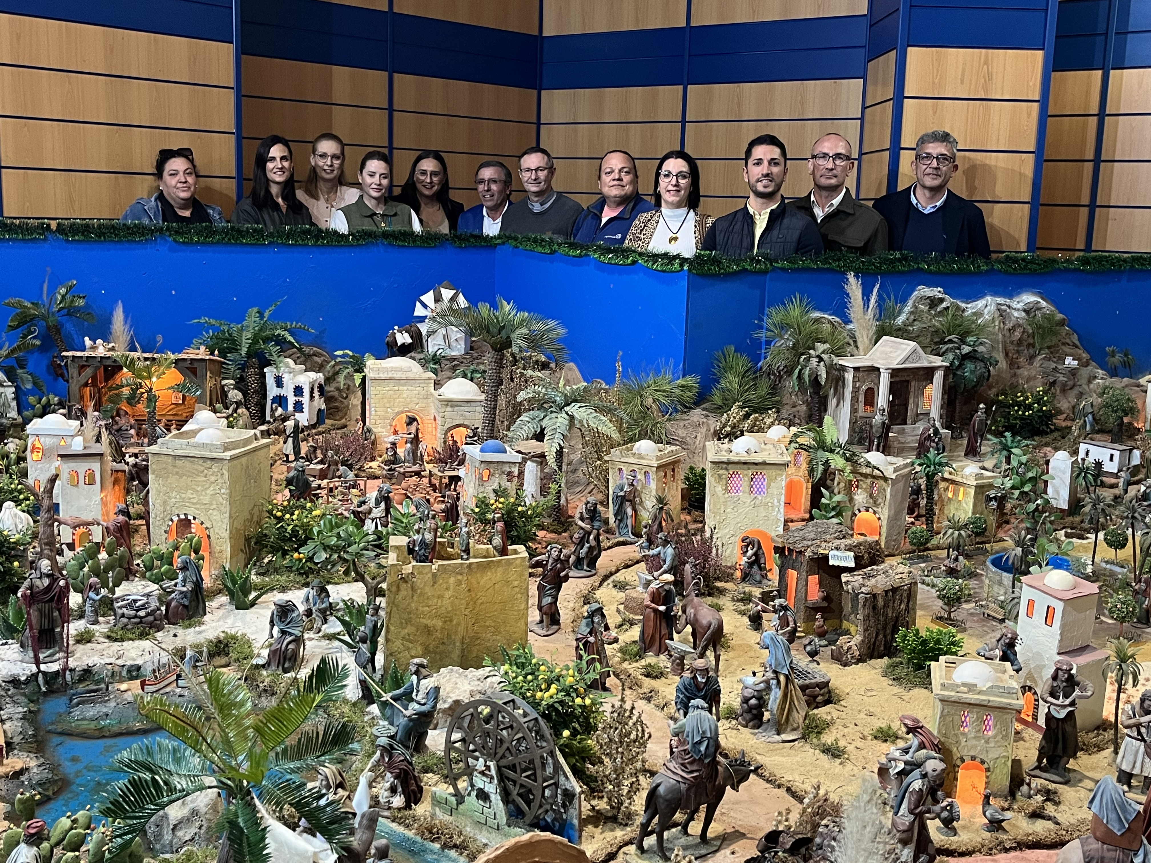 El Belén municipal abre sus puertas en el Centro Comercial Águilas Plaza 