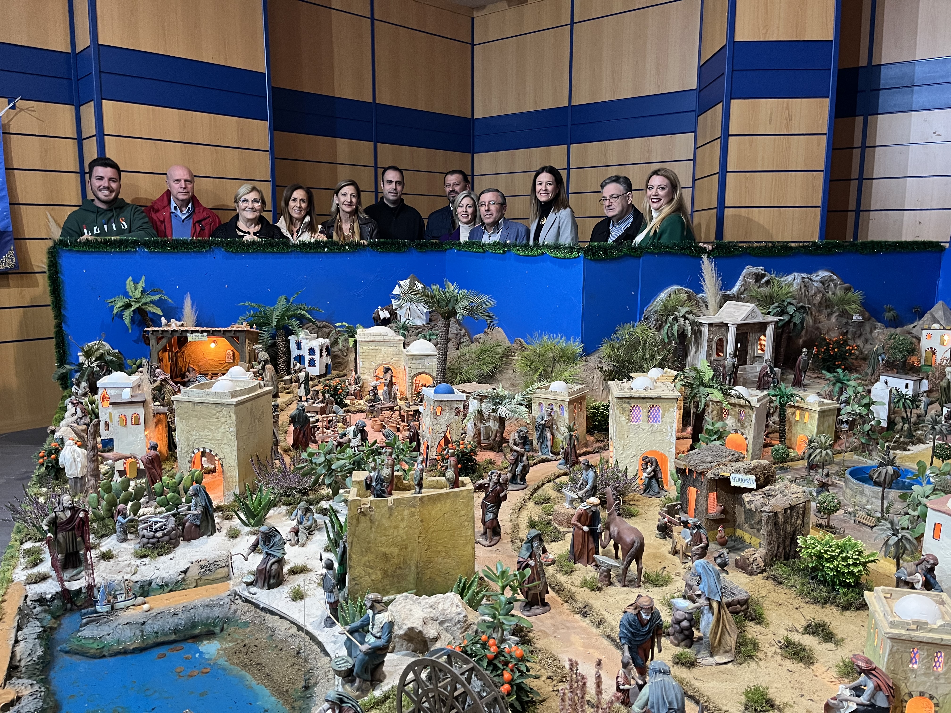 El Belén municipal abre sus puertas en el Centro Comercial Águilas Plaza 