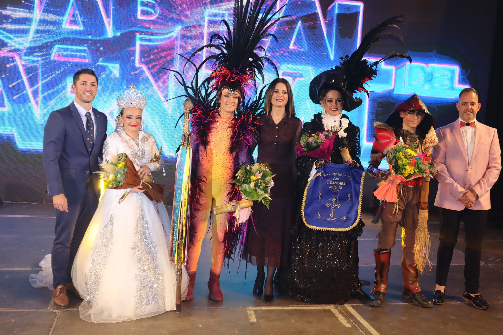 El Carnaval vuelve con más fuerza que nunca en la Gala de Cambio de Poderes Infantil