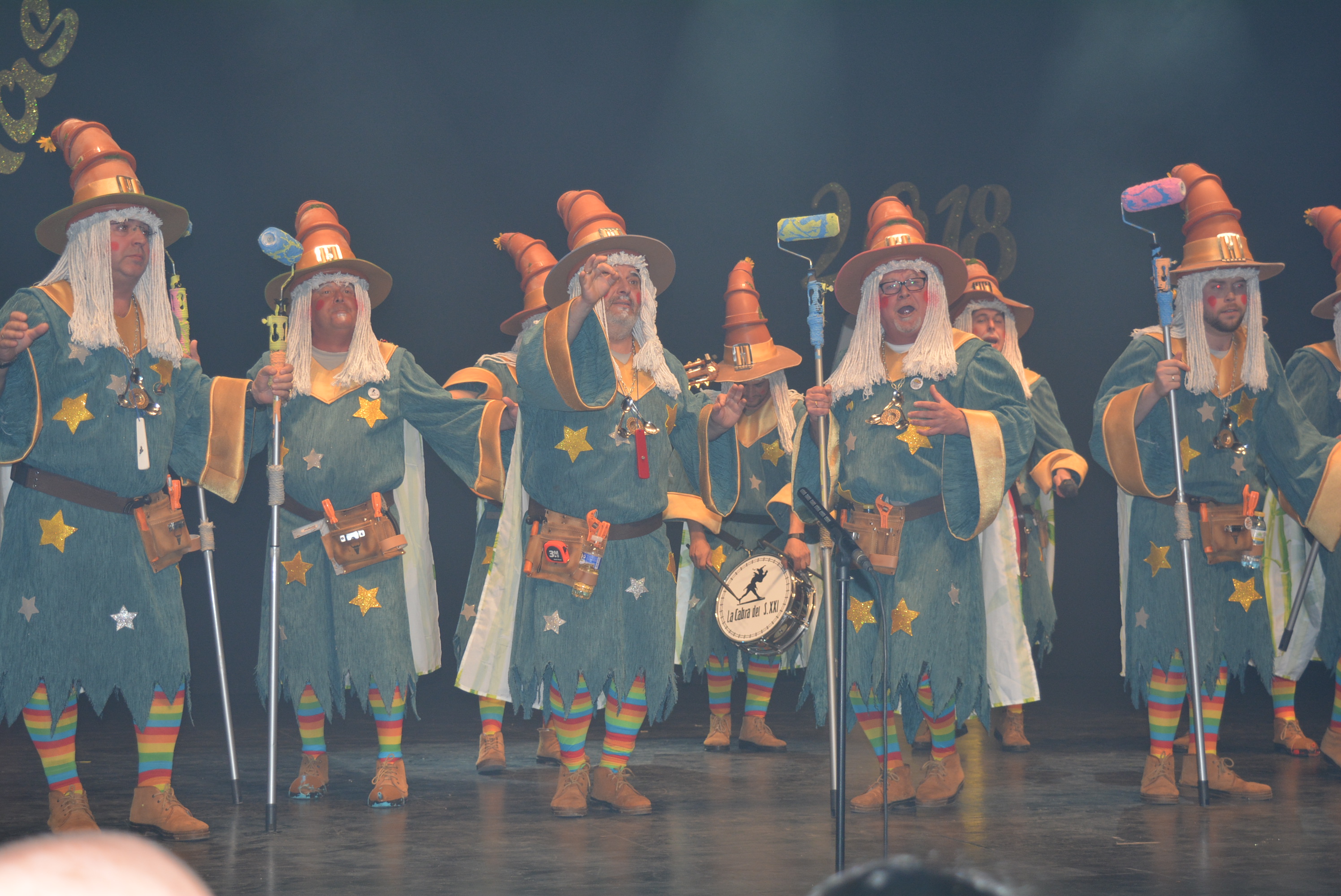 El III Certamen Nacional de Chirigotas Carnaval de Águilas pone en pie al público del Auditorio