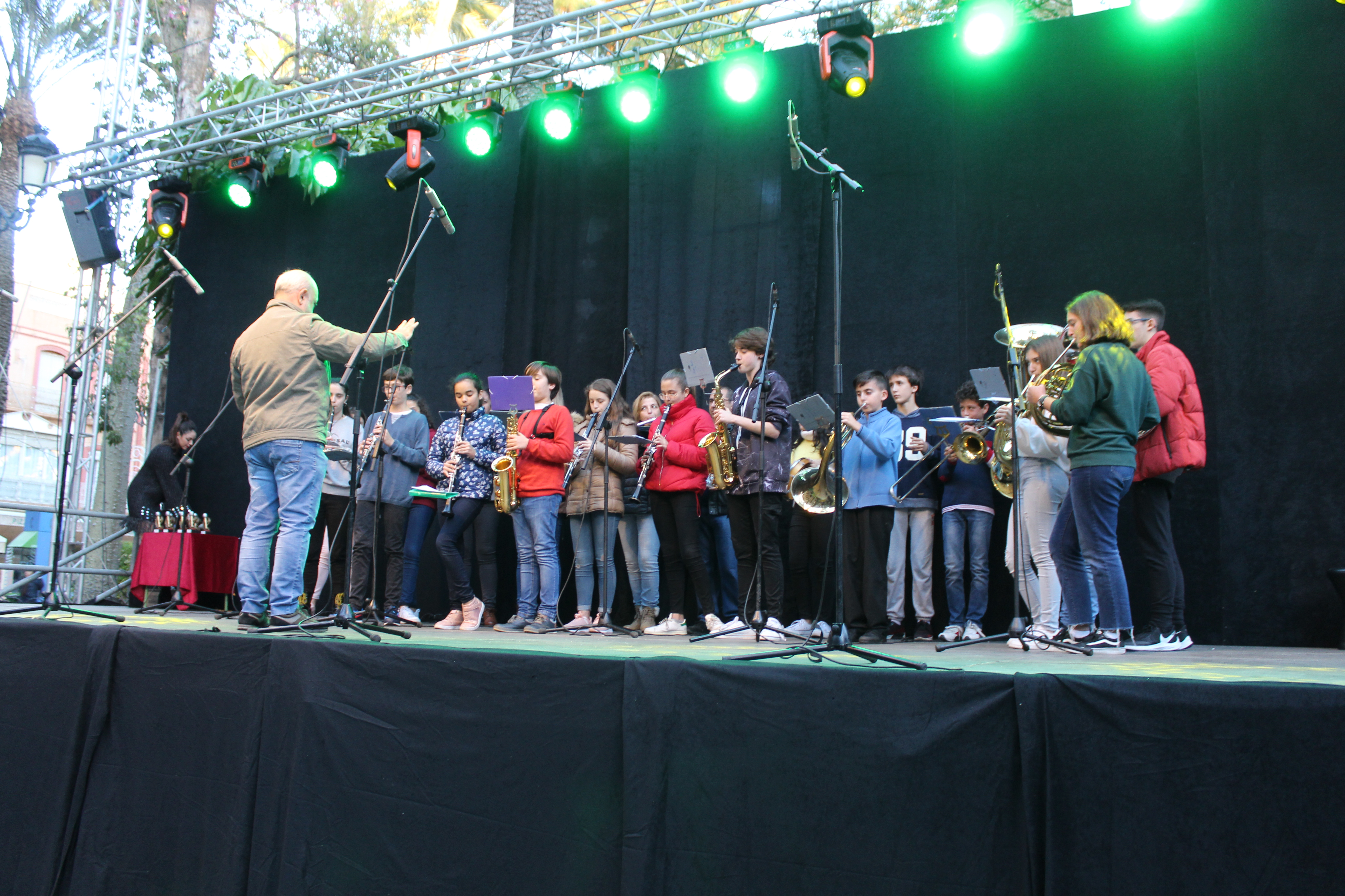 Los escolares aguileños ponen música a la Navidad