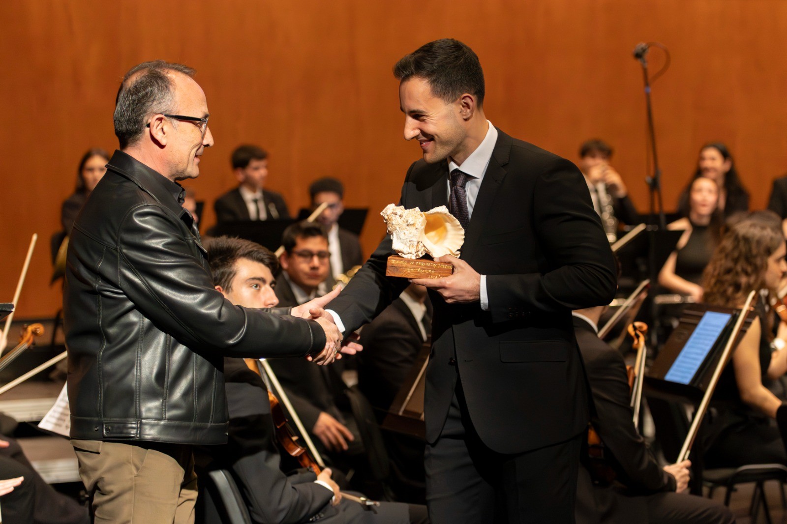 La segunda jornada del Ciclo de Orquesta Jóvenes pone al público en pie 