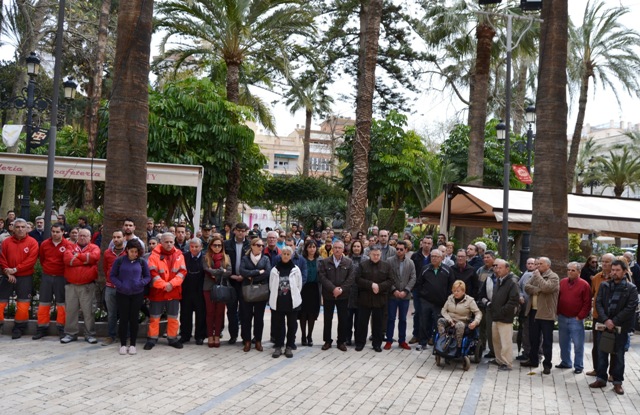 Águilas guarda un minuto de silencio en memoria de las víctimas del accidente aéreo y suspende los actos de la Patrona  