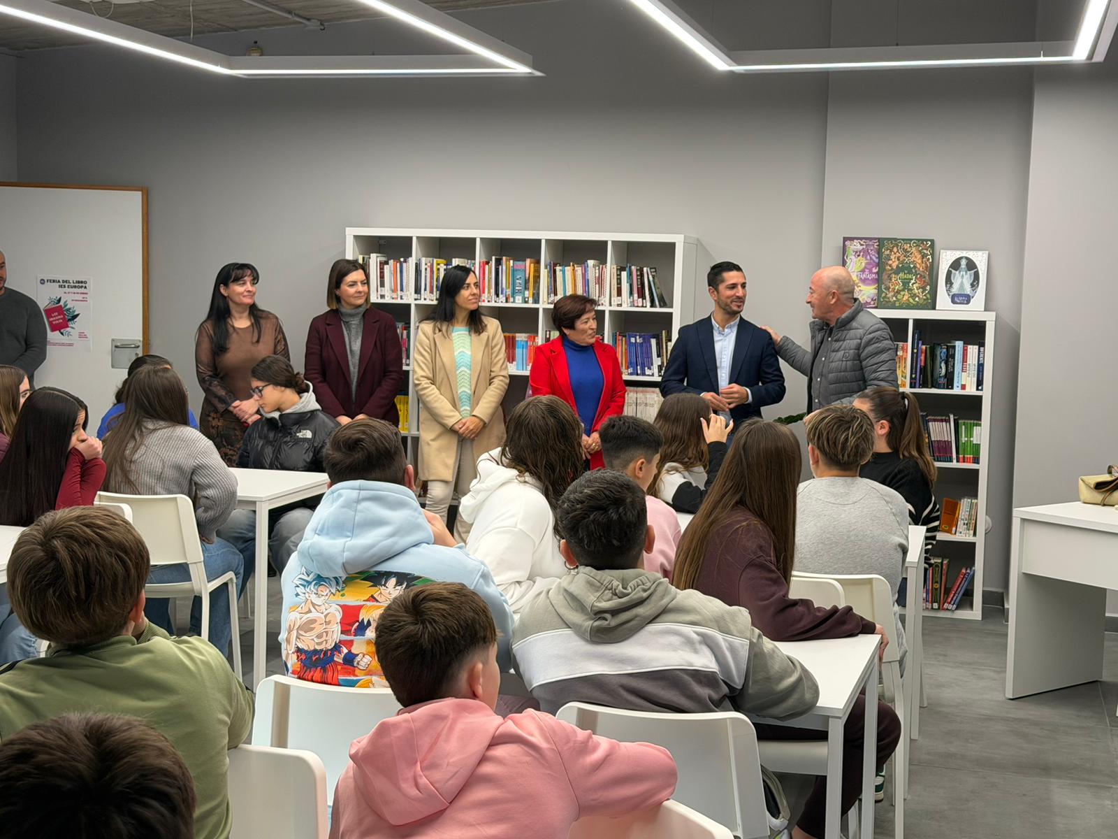 Inaugurada la renovada biblioteca del IES Europa